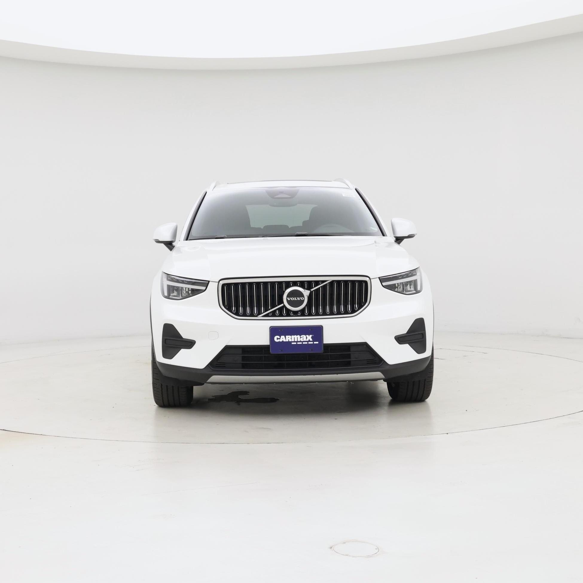 Thumbnail: 2025 Volvo XC40 - 5