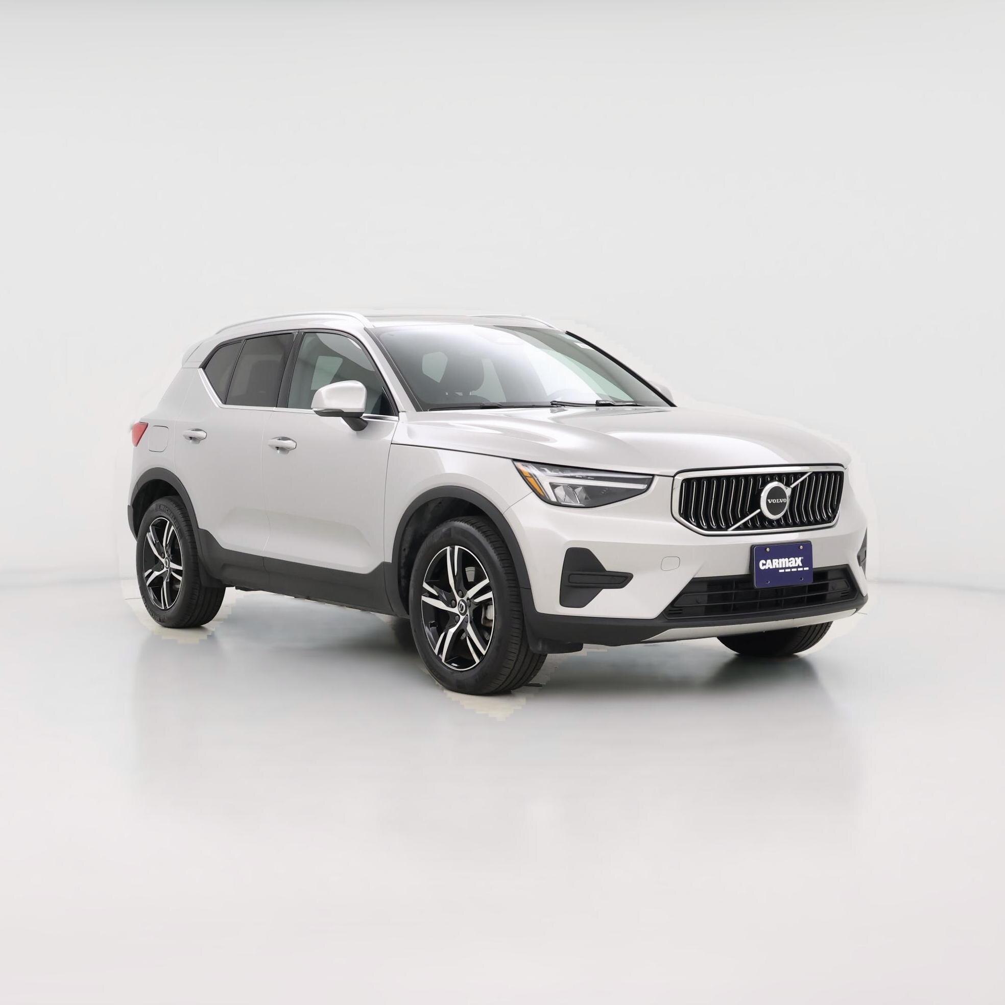 Thumbnail: 2025 Volvo XC40 - 1