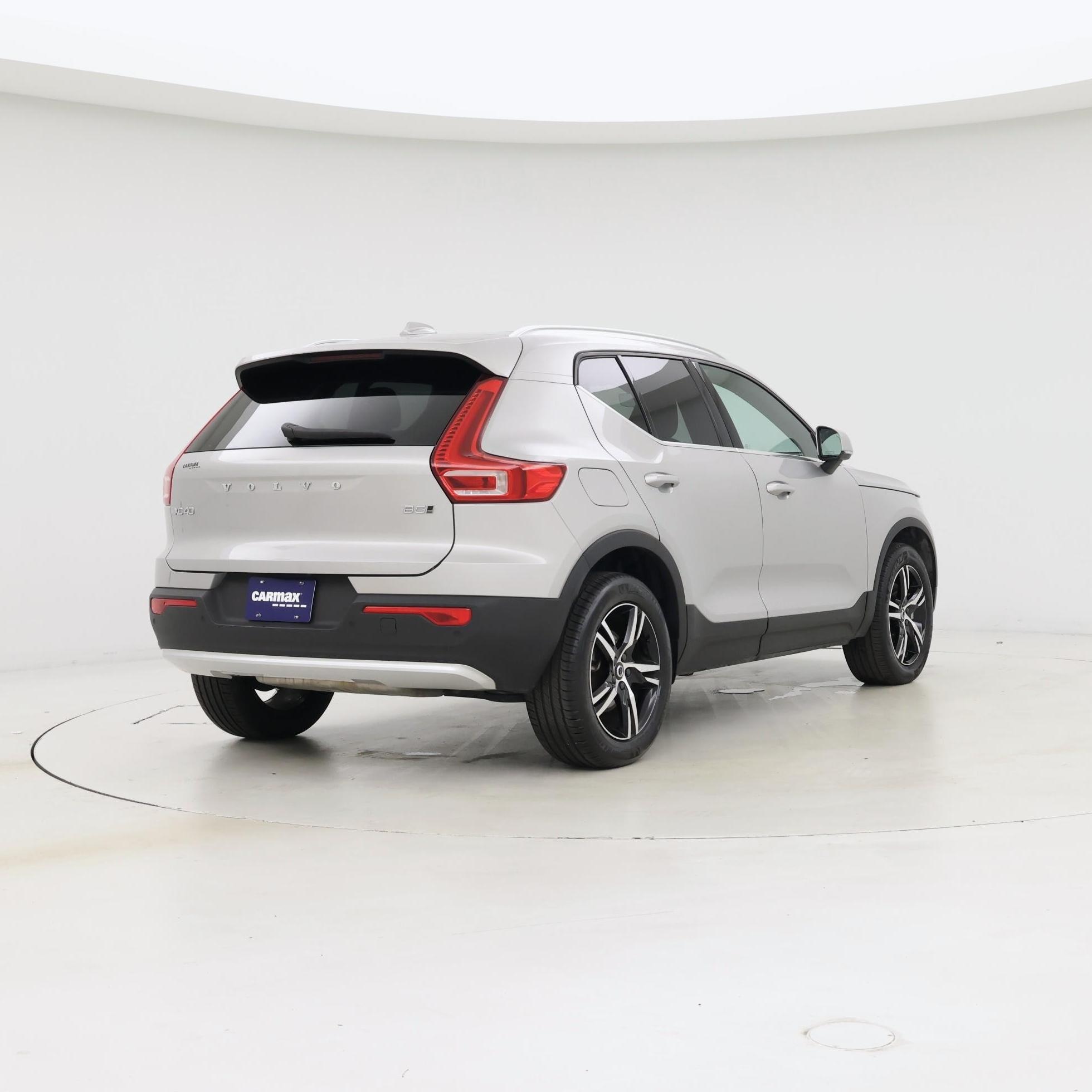 Thumbnail: 2025 Volvo XC40 - 8