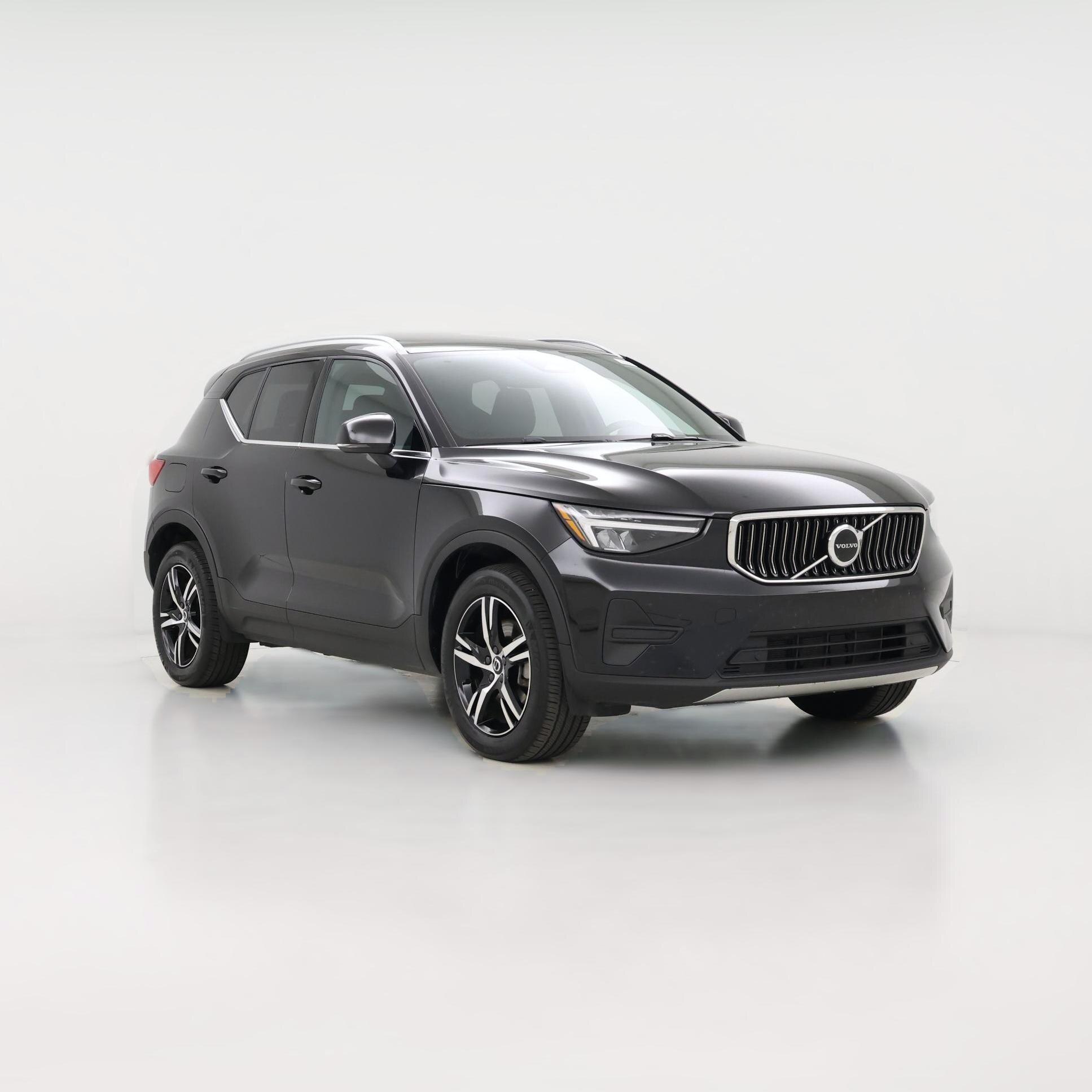 Thumbnail: 2025 Volvo XC40 - 1