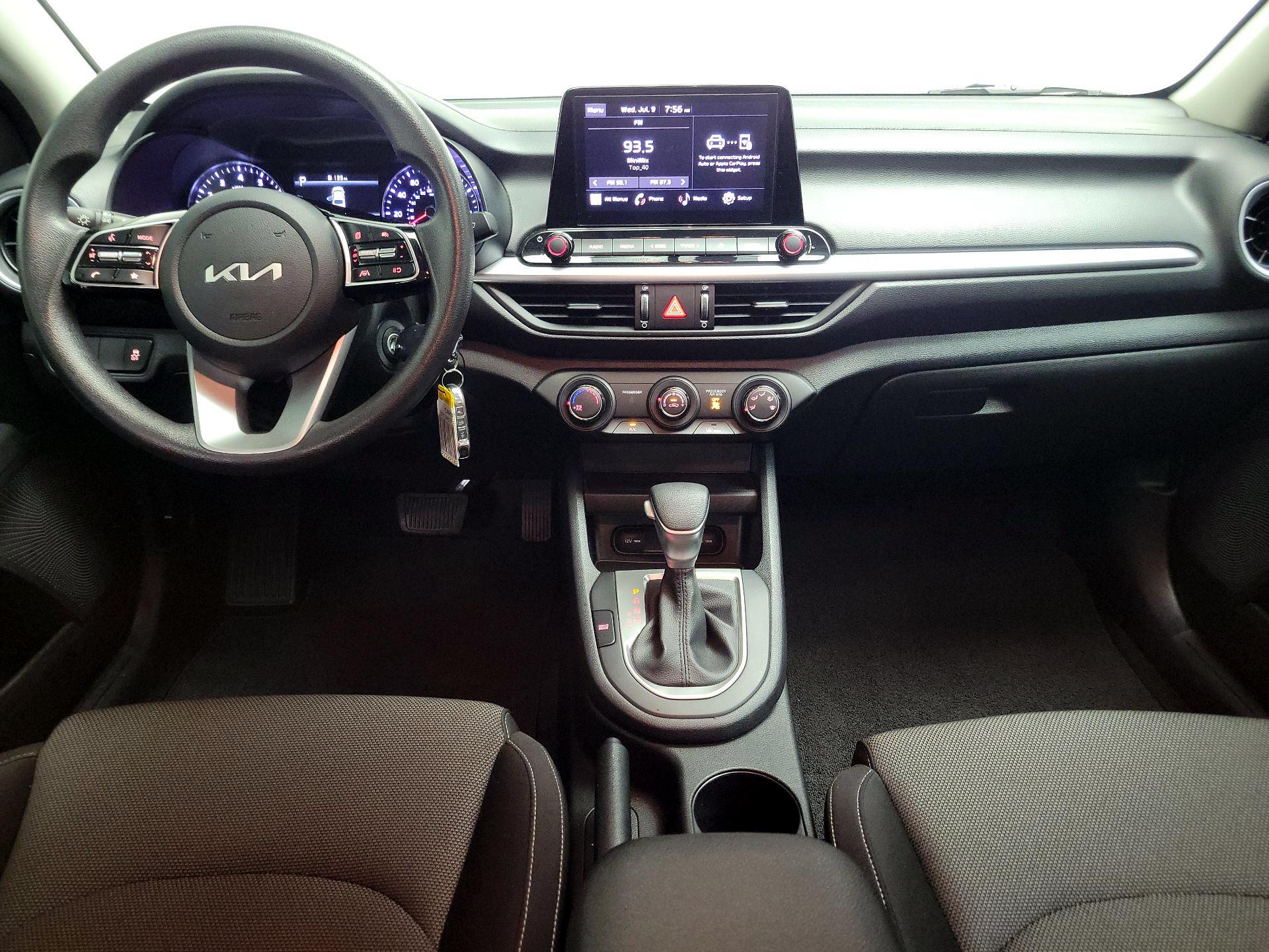 Thumbnail: 2023 Kia Forte - 9