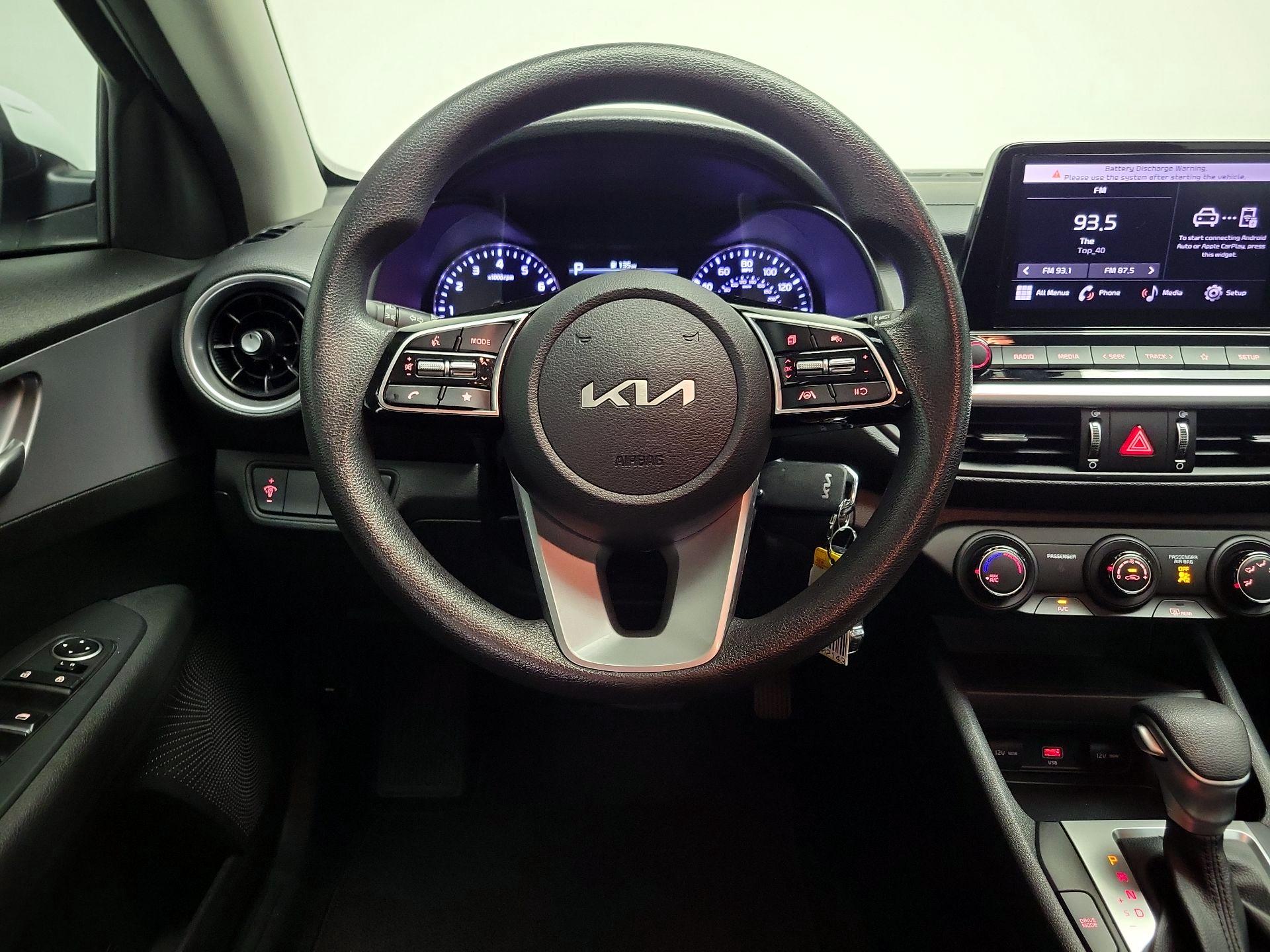Thumbnail: 2023 Kia Forte - 10