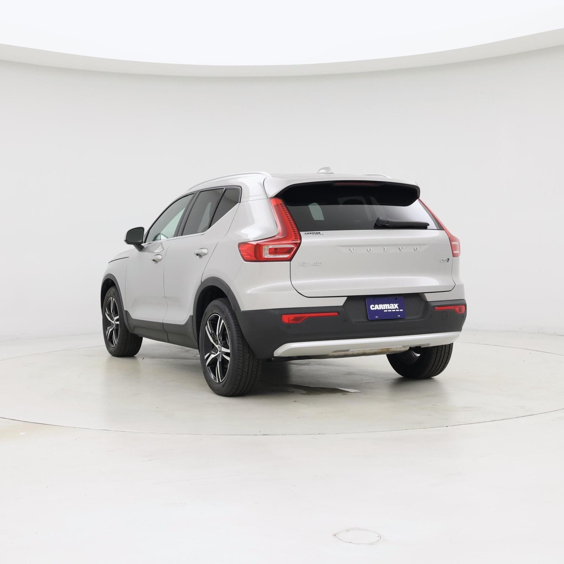 Thumbnail: 2025 Volvo XC40 - 2