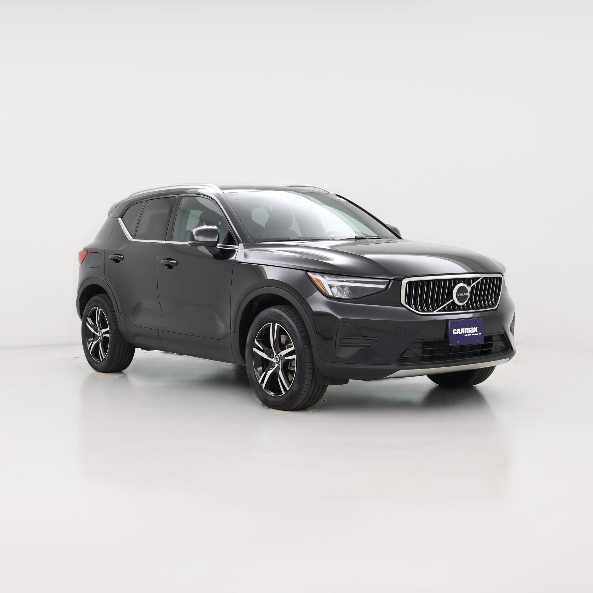 Thumbnail: 2025 Volvo XC40 - 1
