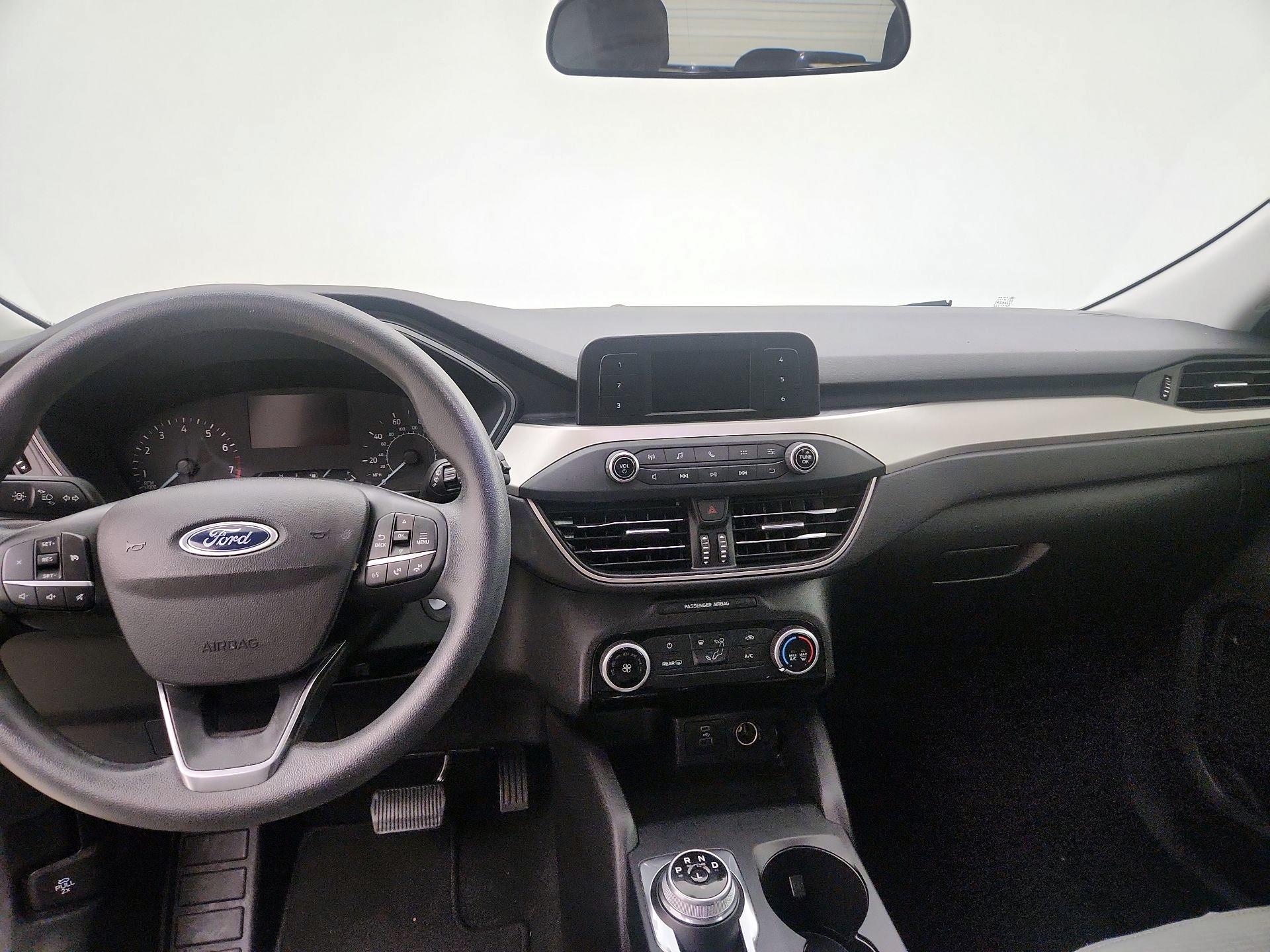 Thumbnail: 2022 Ford Escape - 9