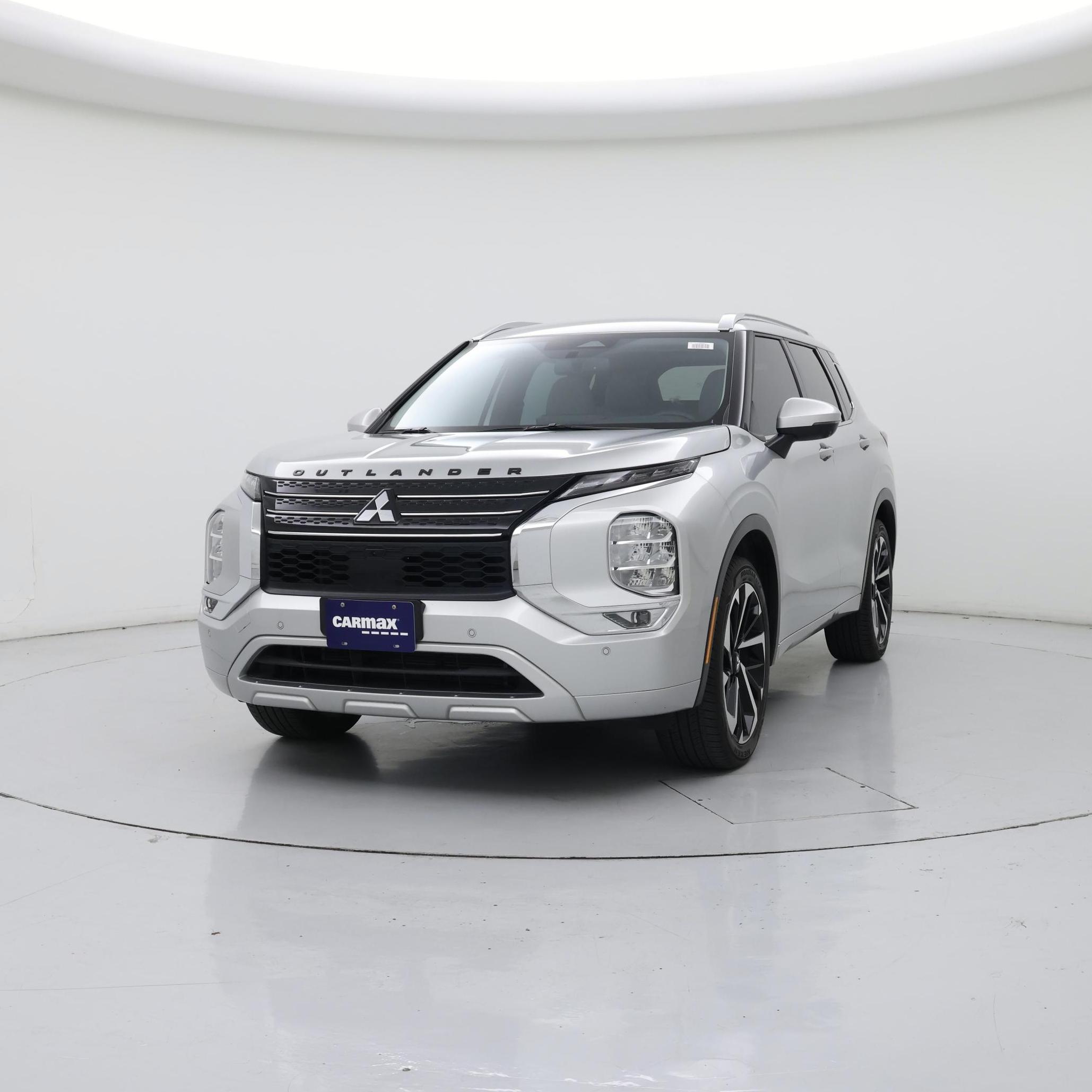 Thumbnail: 2023 Mitsubishi Outlander - 4