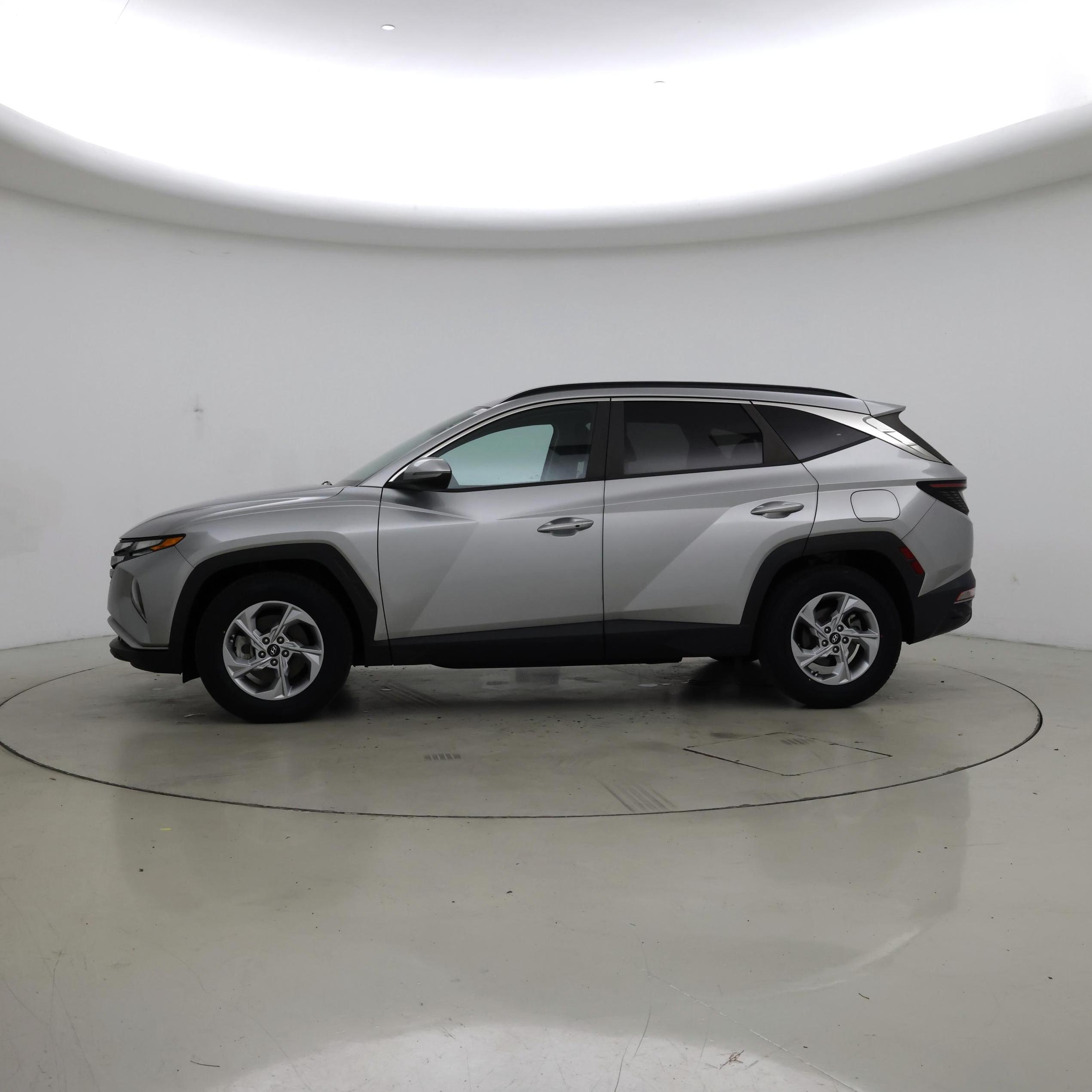 Thumbnail: 2022 Hyundai Tucson - 3