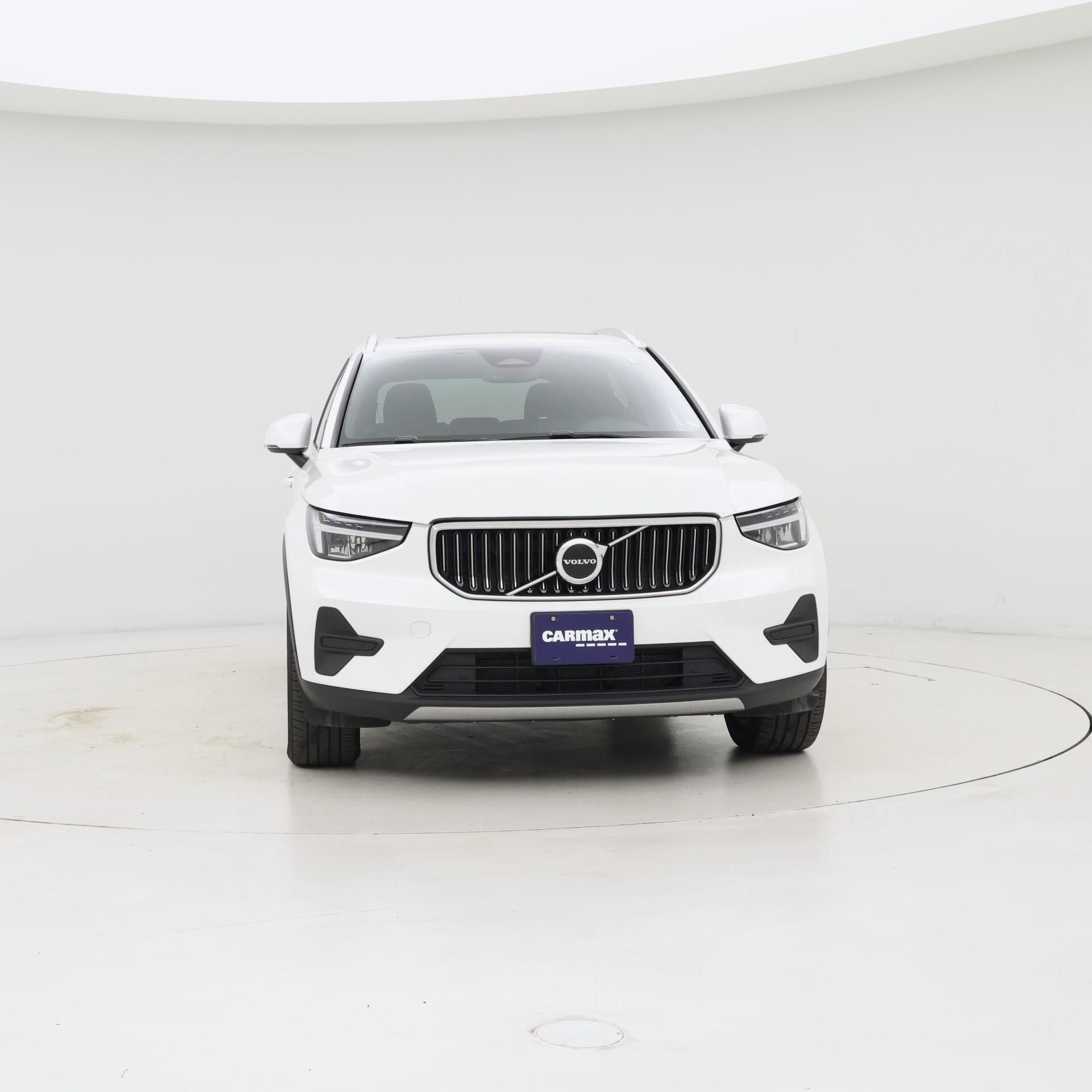 Thumbnail: 2025 Volvo XC40 - 5