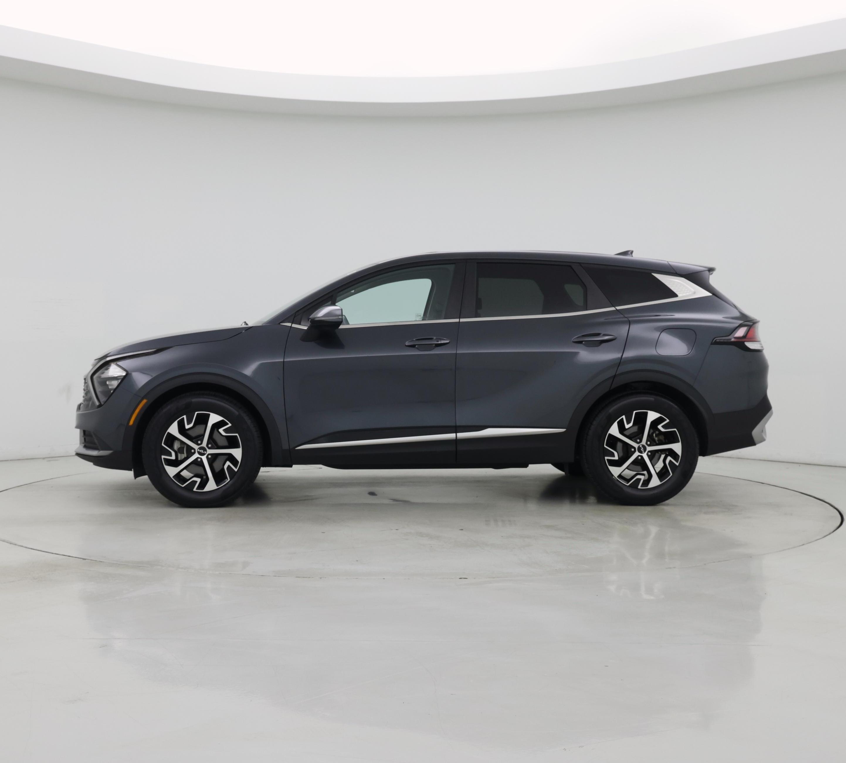 Thumbnail: 2023 Kia Sportage - 3