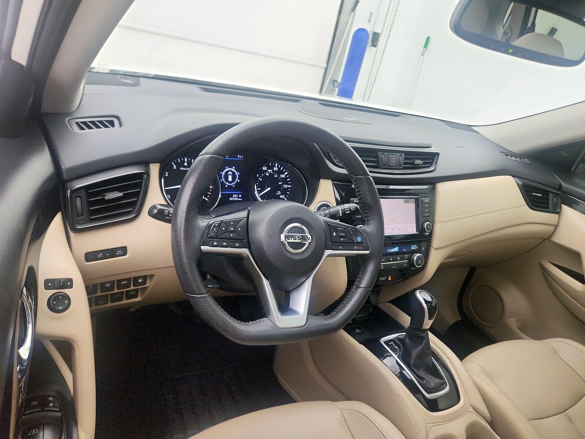 Thumbnail: 2020 Nissan Rogue - 9
