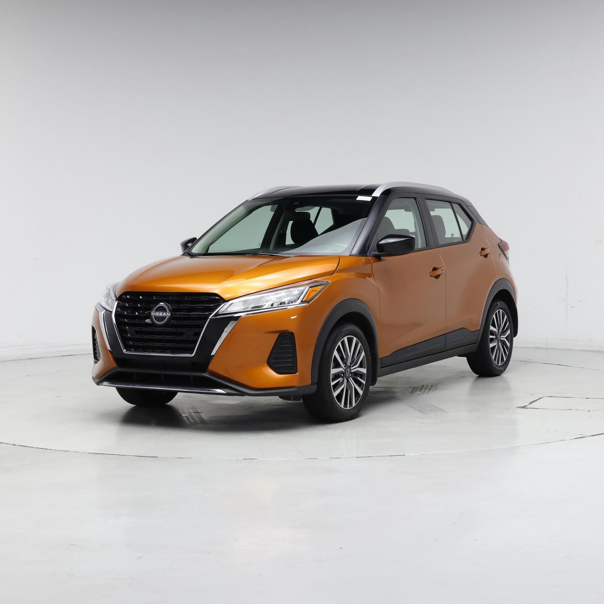 Thumbnail: 2023 Nissan Kicks - 4