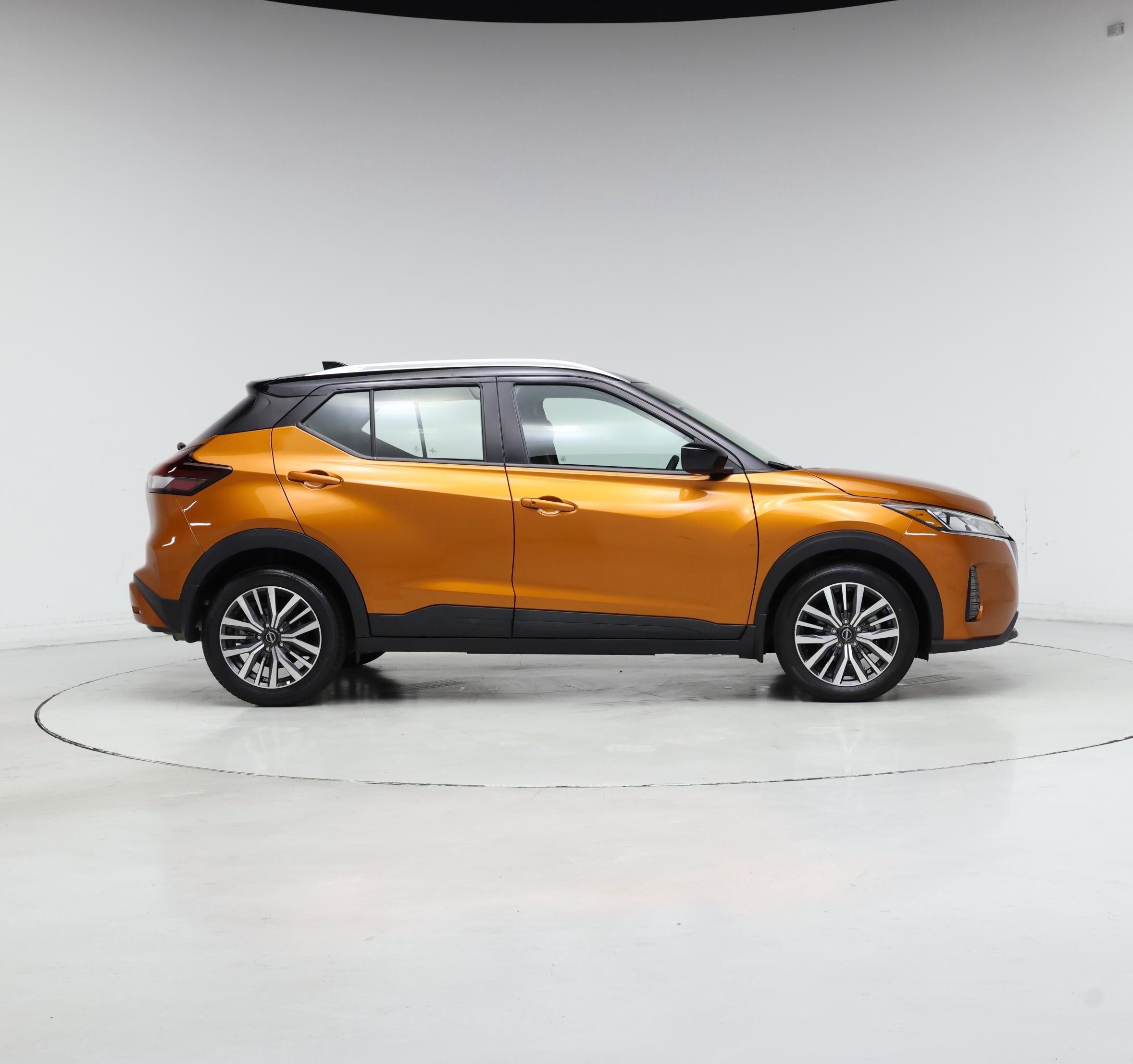 Thumbnail: 2023 Nissan Kicks - 7