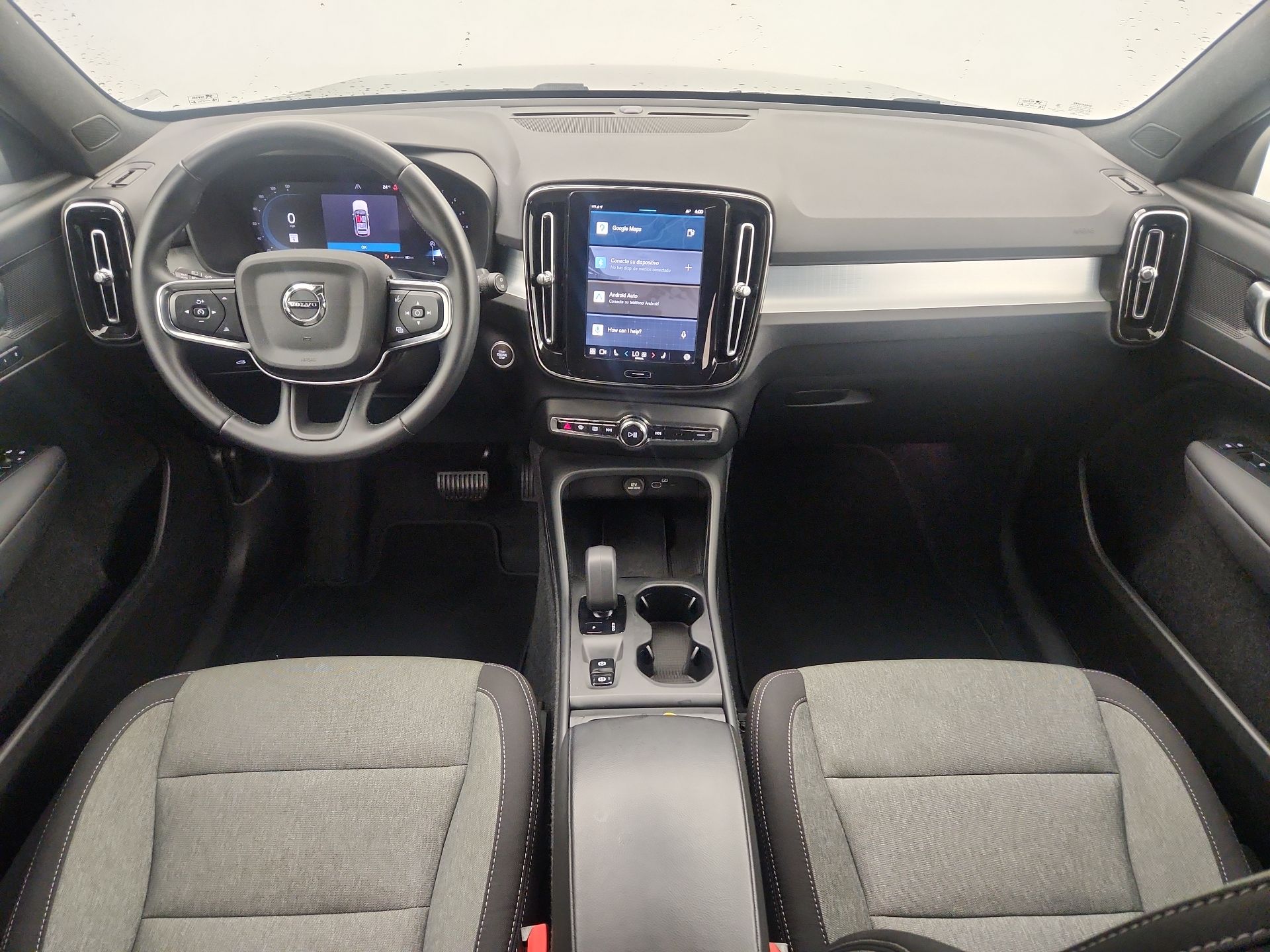 Thumbnail: 2025 Volvo XC40 - 9