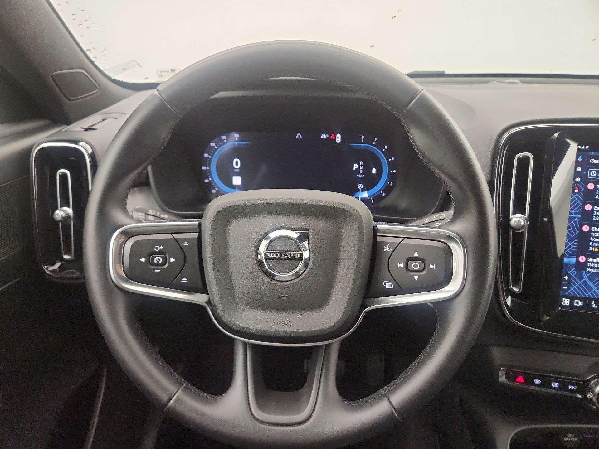 Thumbnail: 2025 Volvo XC40 - 10