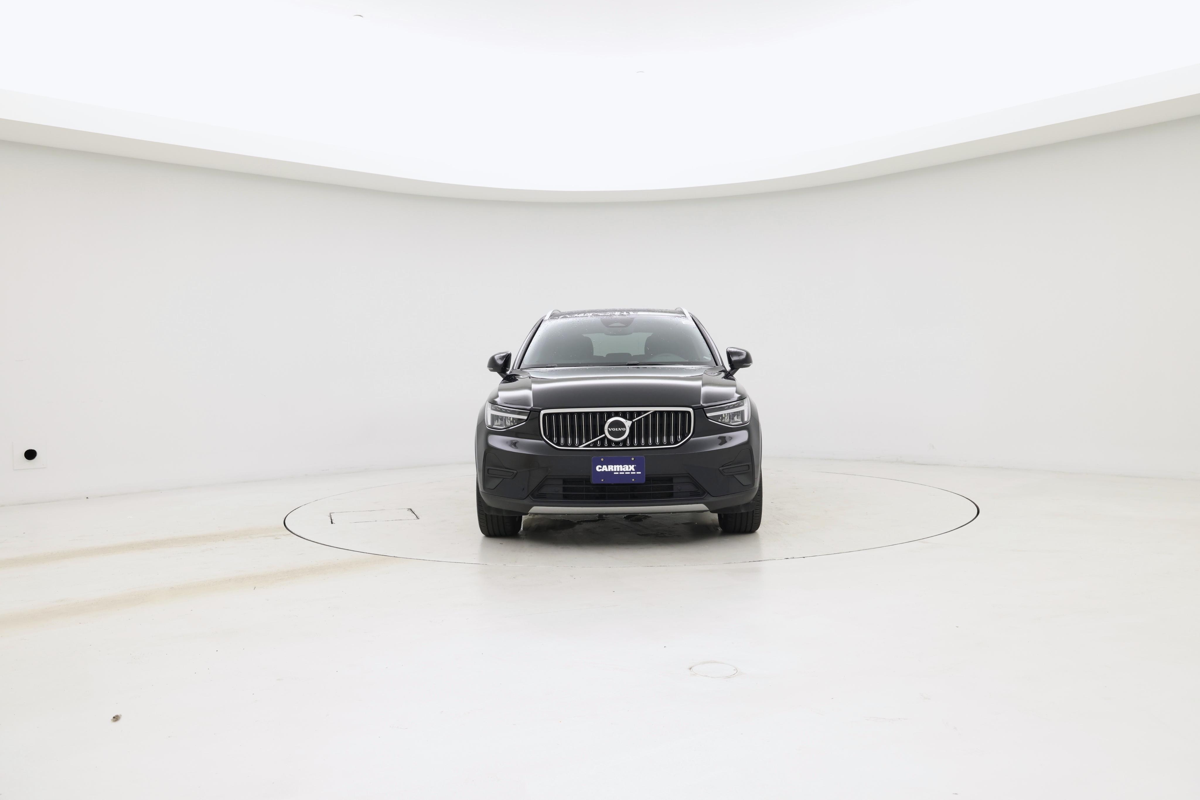 Thumbnail: 2025 Volvo XC40 - 5