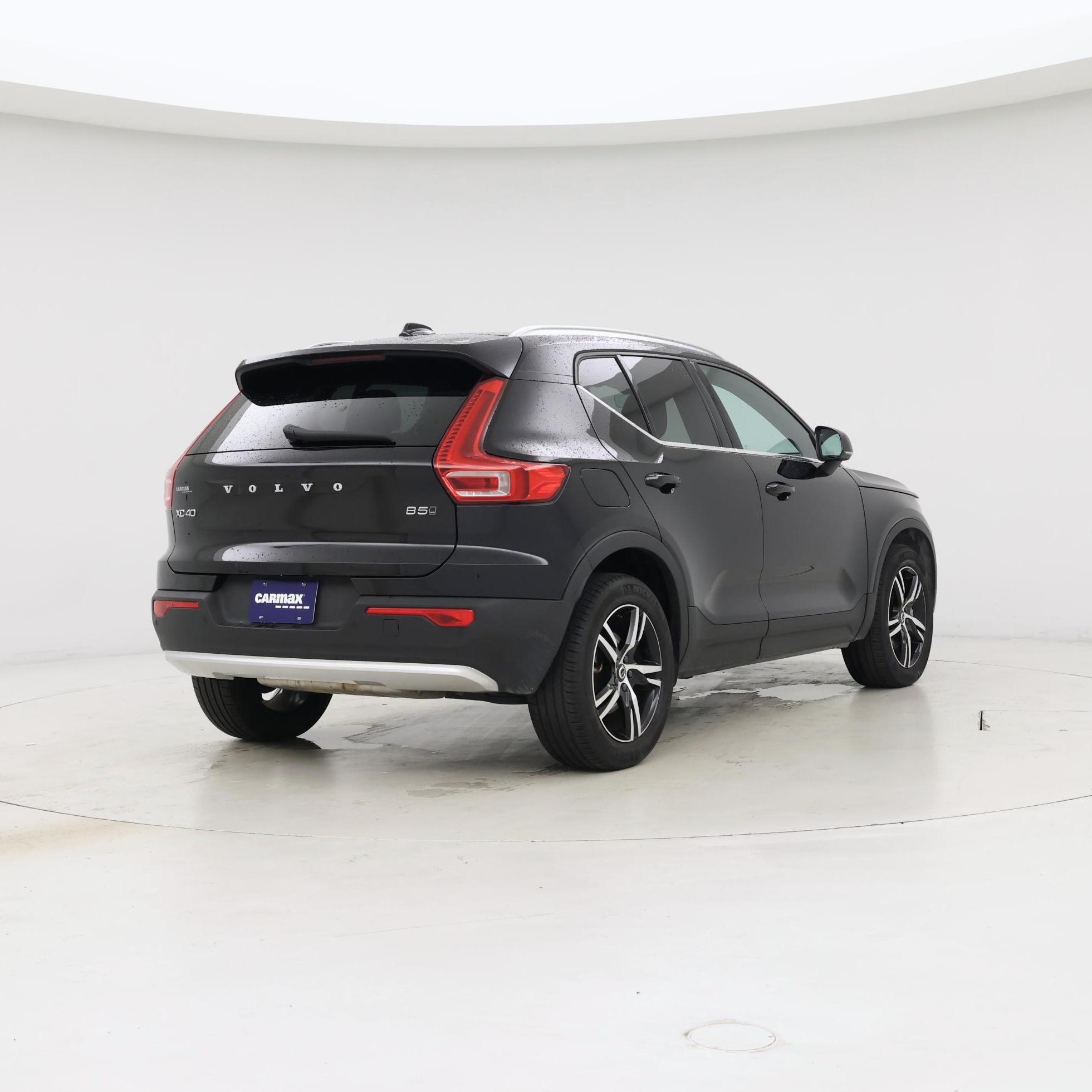 Thumbnail: 2025 Volvo XC40 - 8