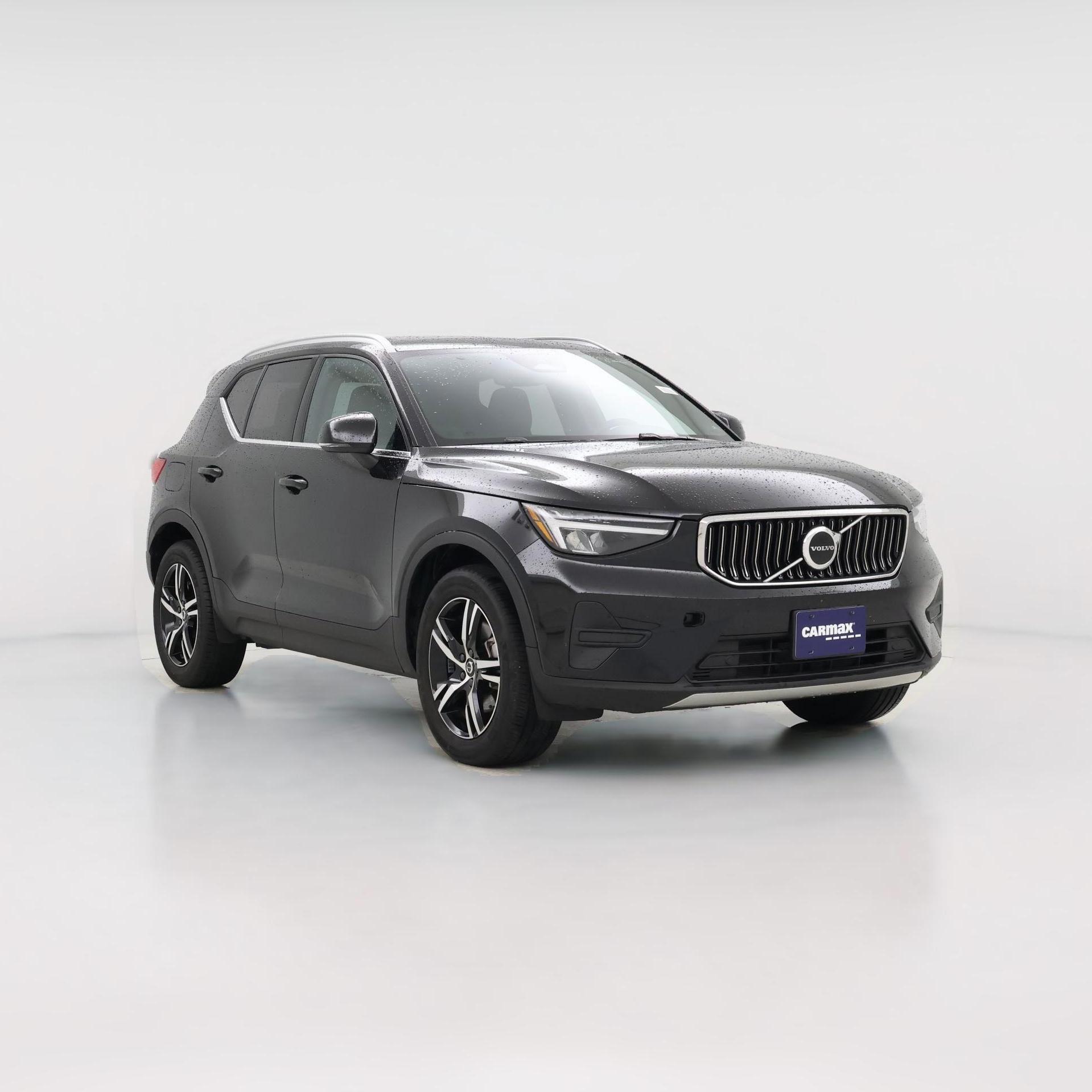 Thumbnail: 2025 Volvo XC40 - 1