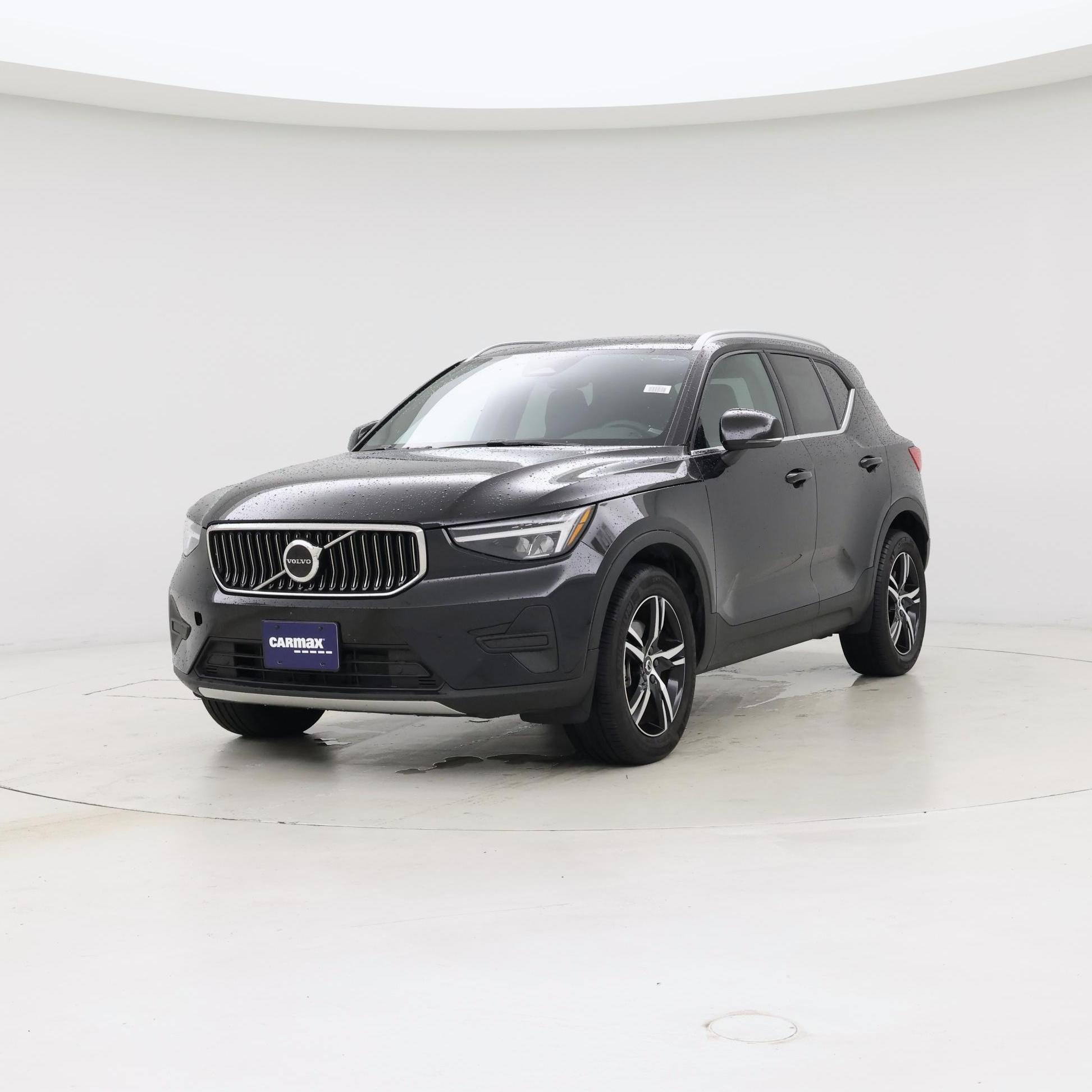 Thumbnail: 2025 Volvo XC40 - 4