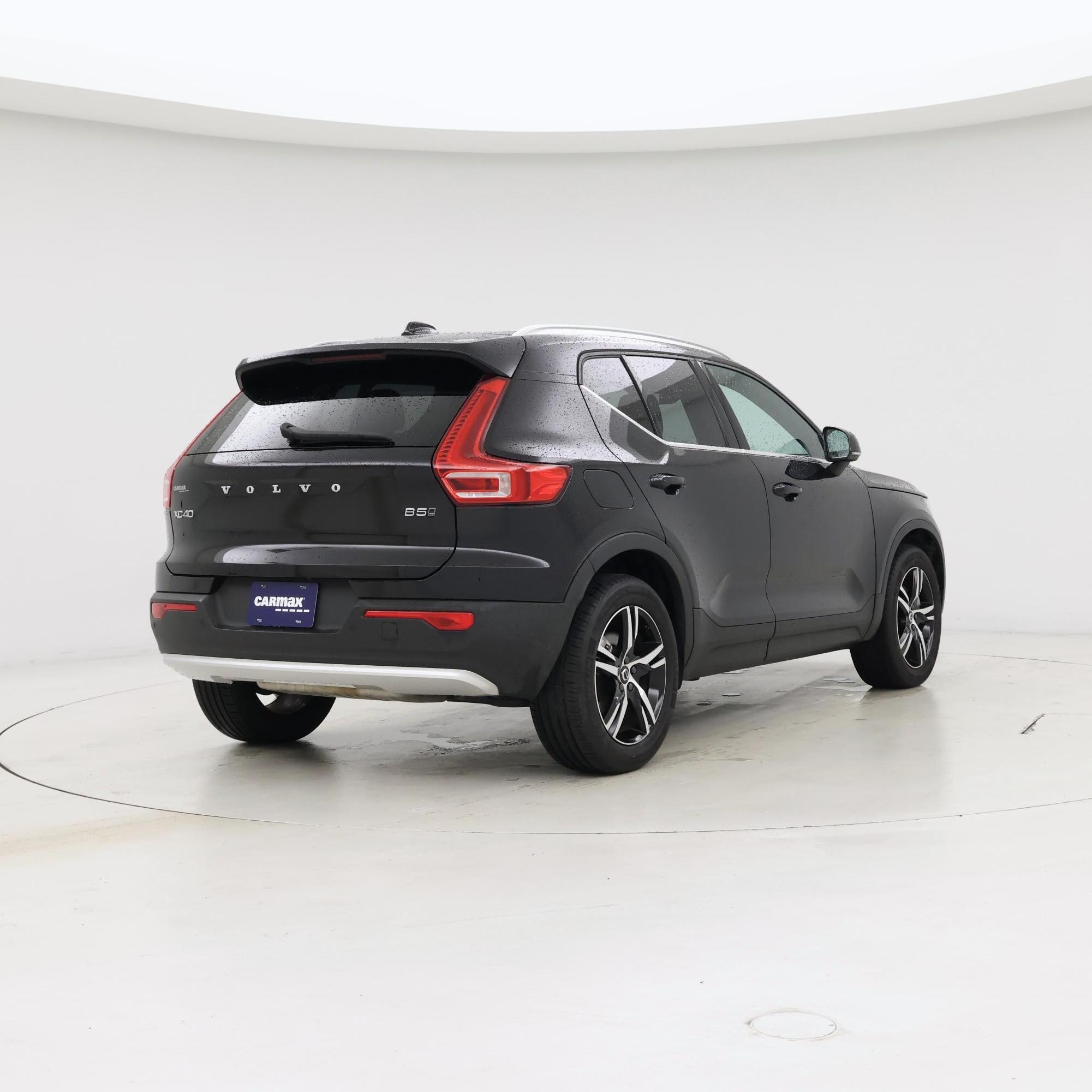 Thumbnail: 2025 Volvo XC40 - 8