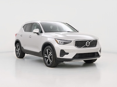 2025 Volvo XC40 B5 Core Bright Theme