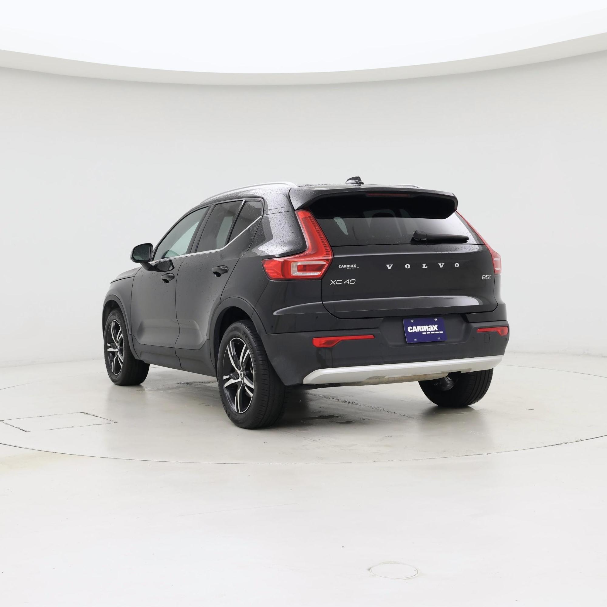 Thumbnail: 2025 Volvo XC40 - 2