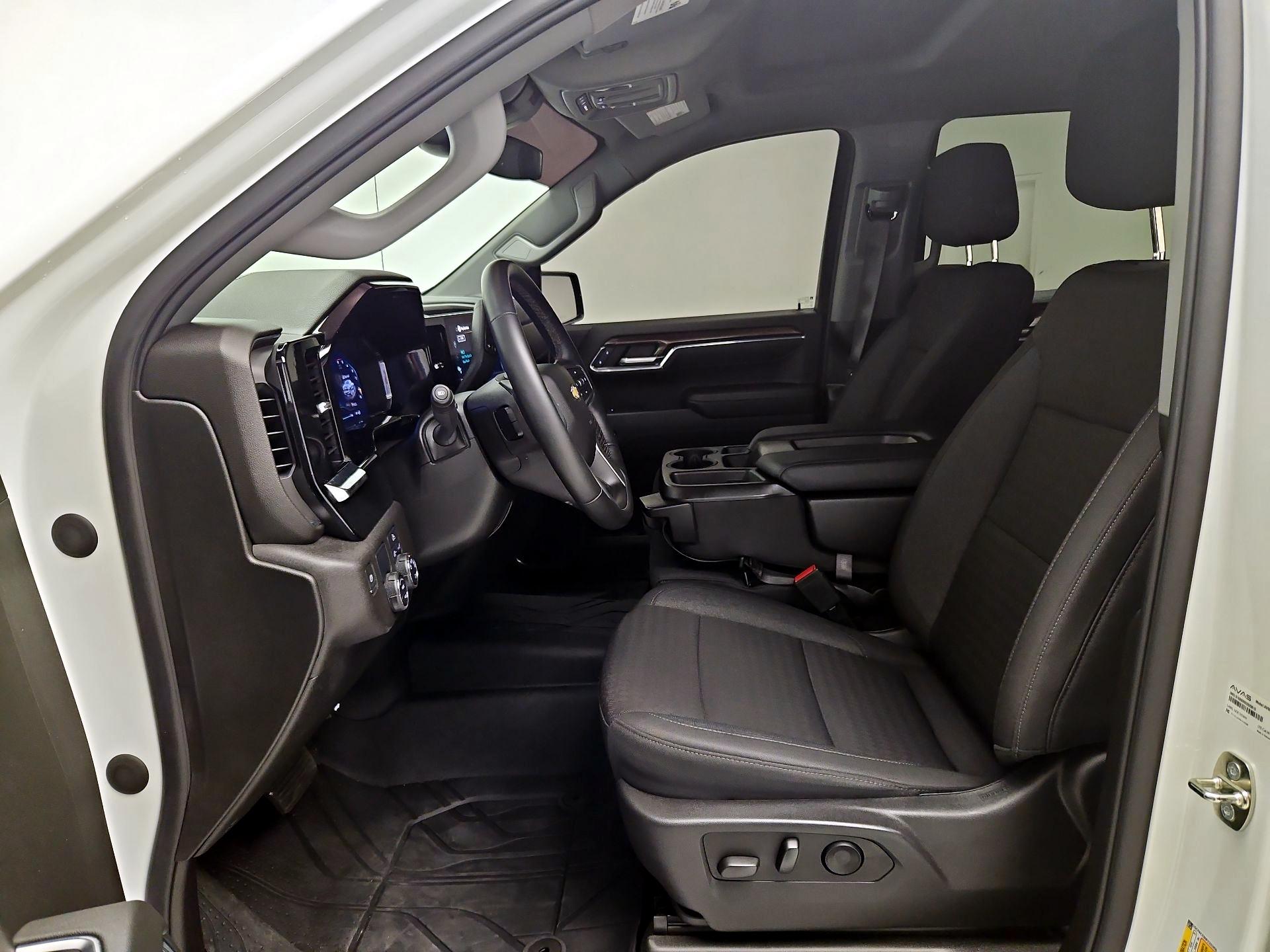 Thumbnail: 2023 Chevrolet Silverado 1500 - 11