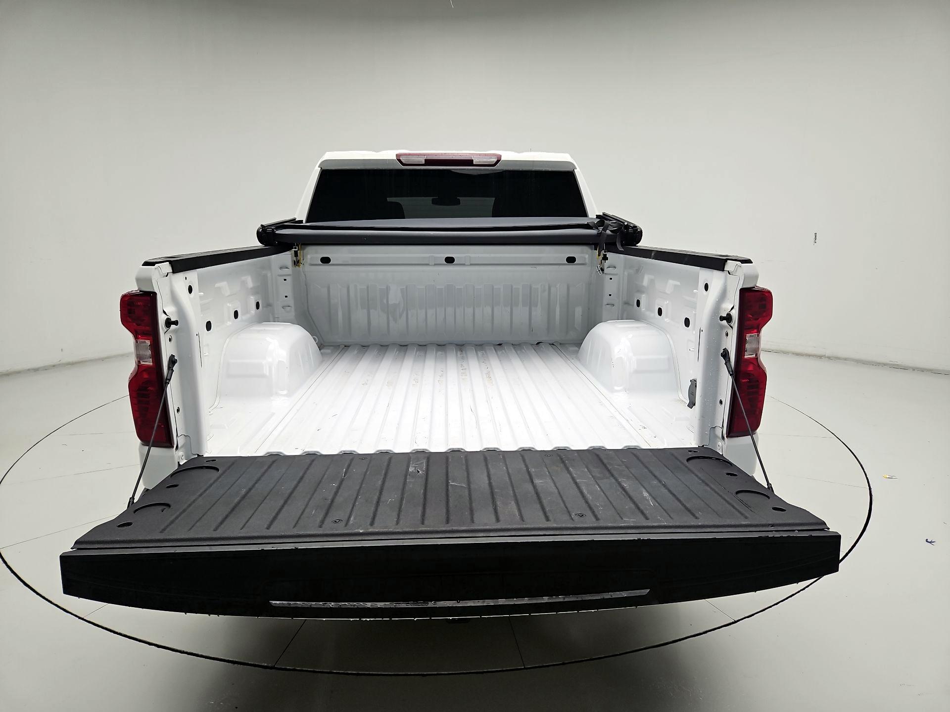 Thumbnail: 2023 Chevrolet Silverado 1500 - 18