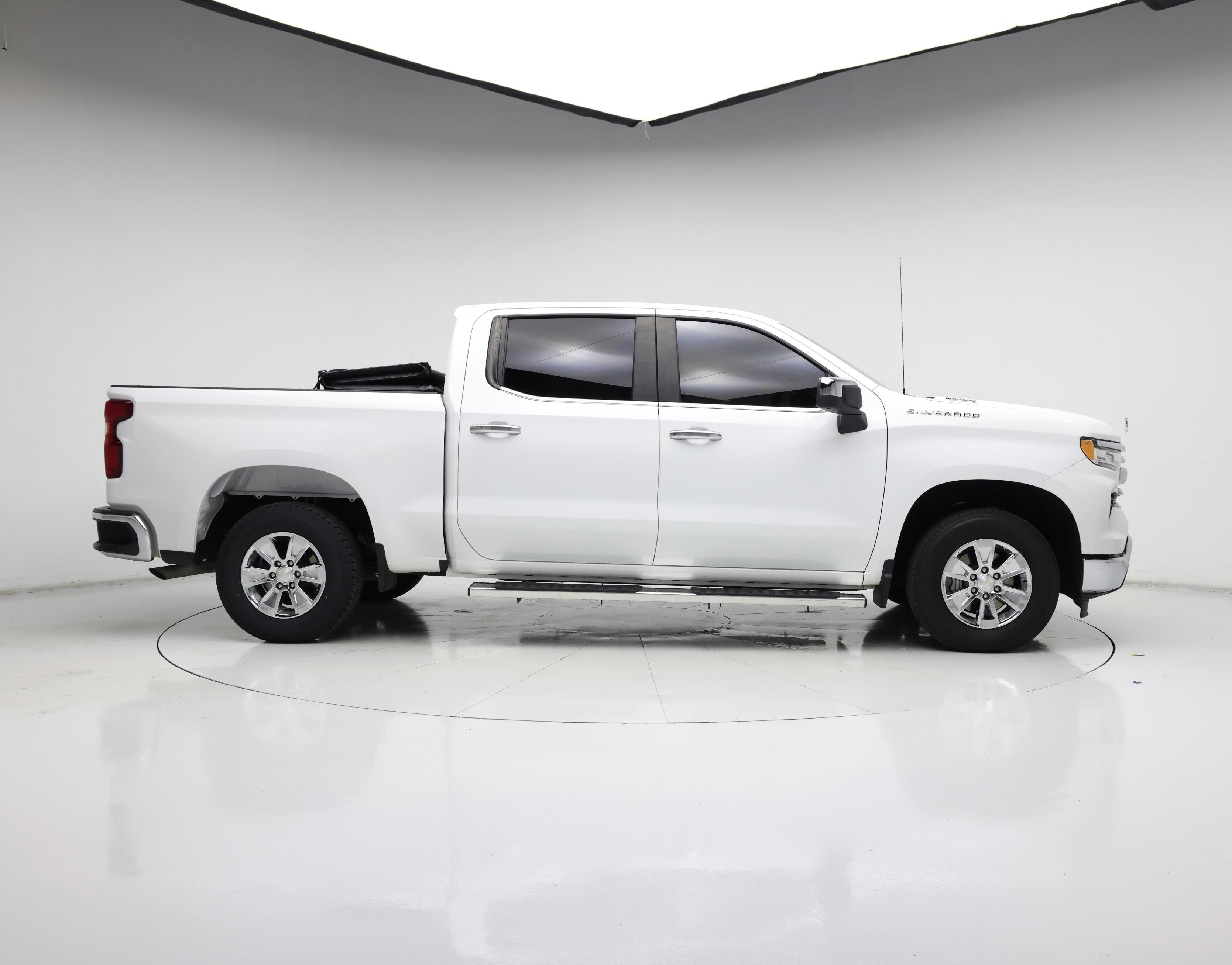 Thumbnail: 2023 Chevrolet Silverado 1500 - 7