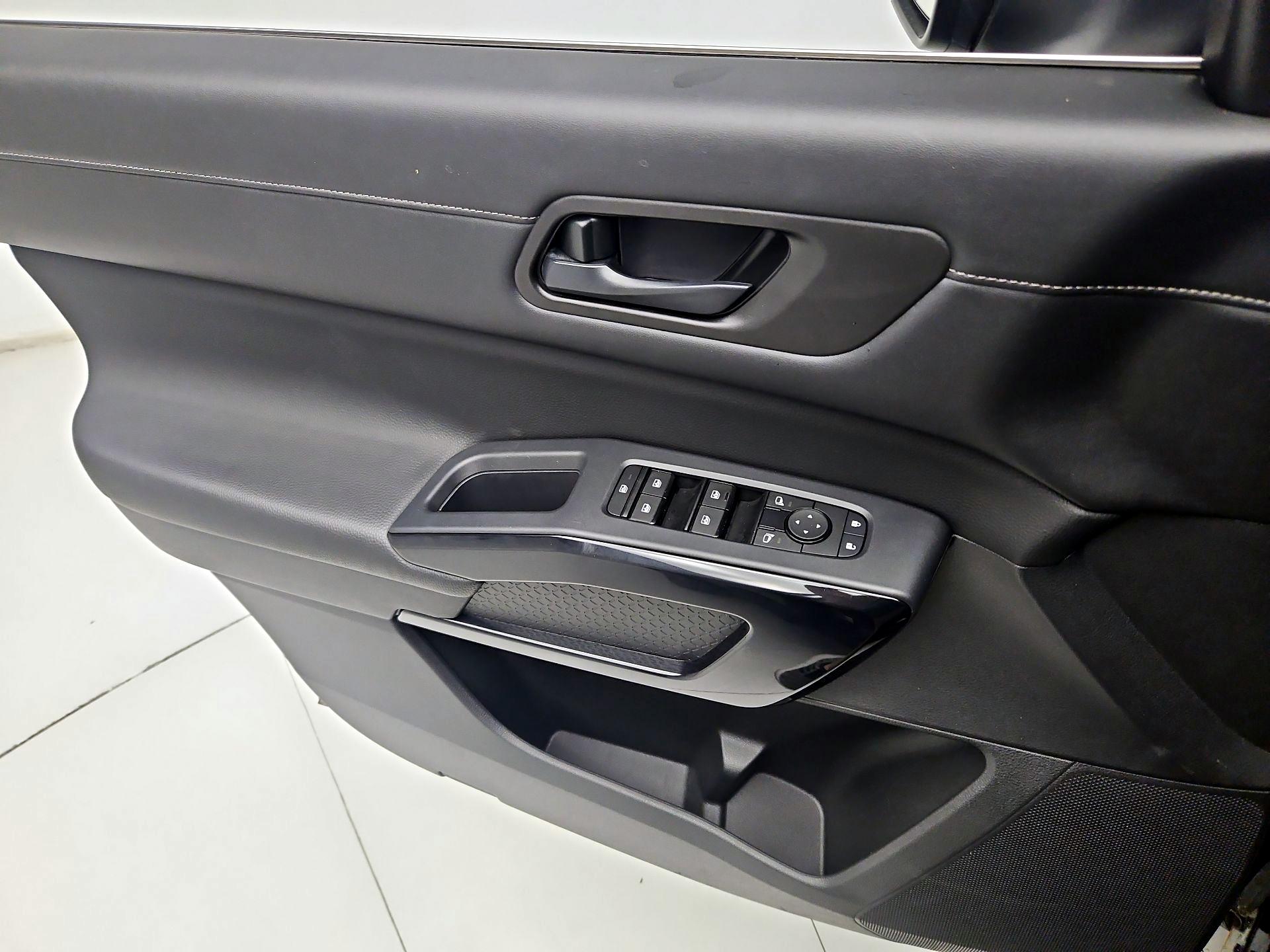 Thumbnail: 2024 Nissan Pathfinder - 12