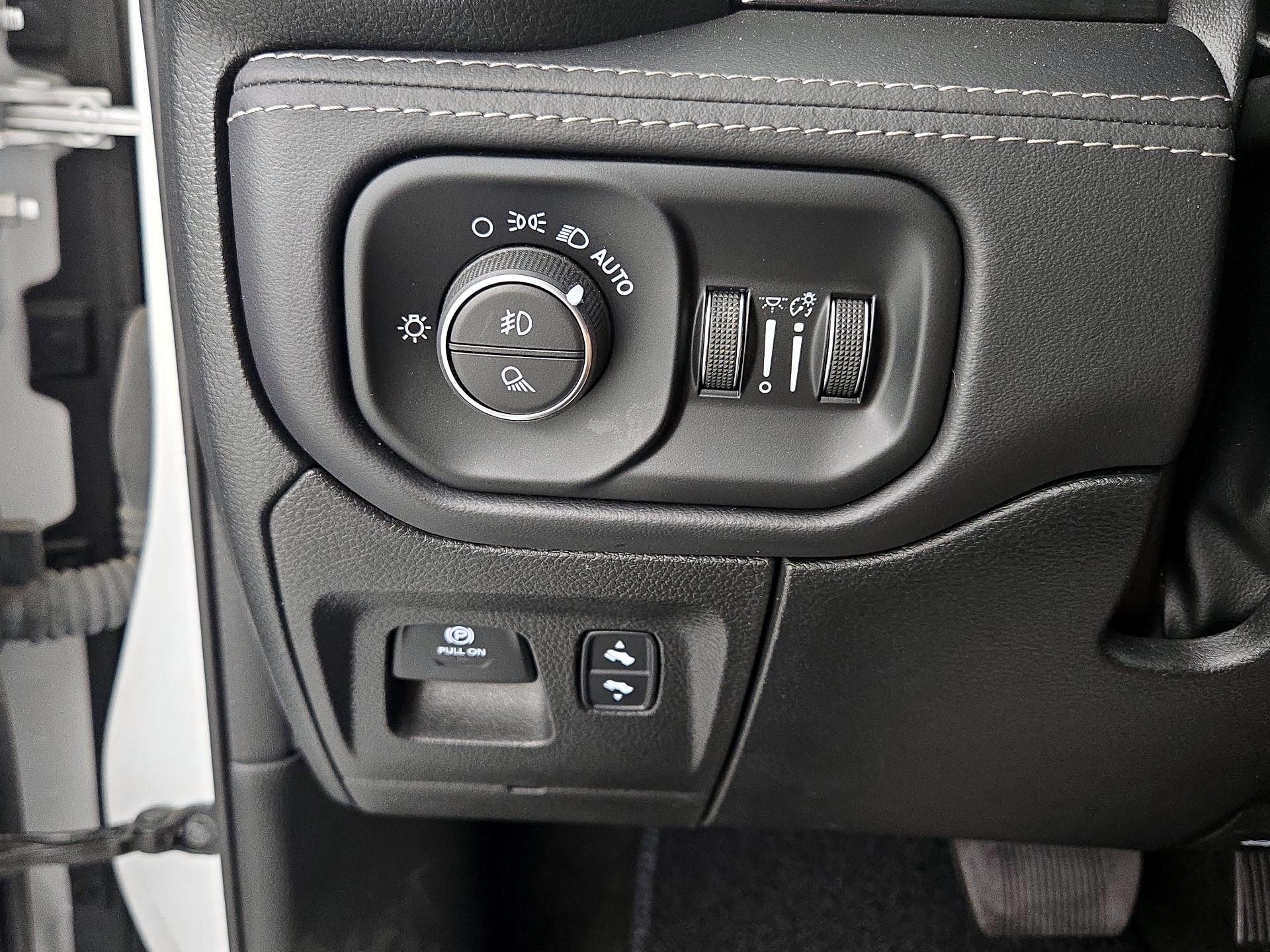 Thumbnail: 2023 RAM 1500 - 13