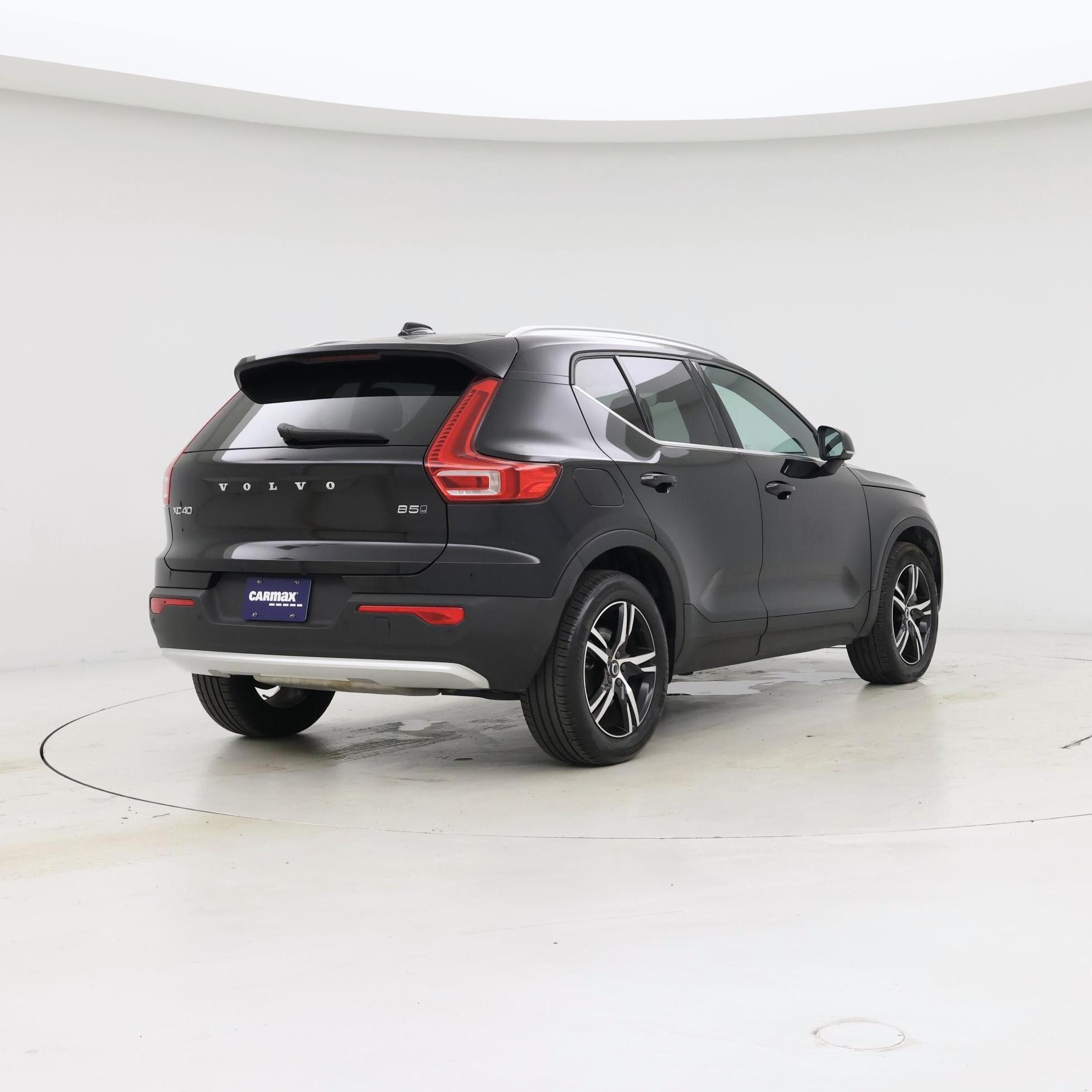 Thumbnail: 2025 Volvo XC40 - 8