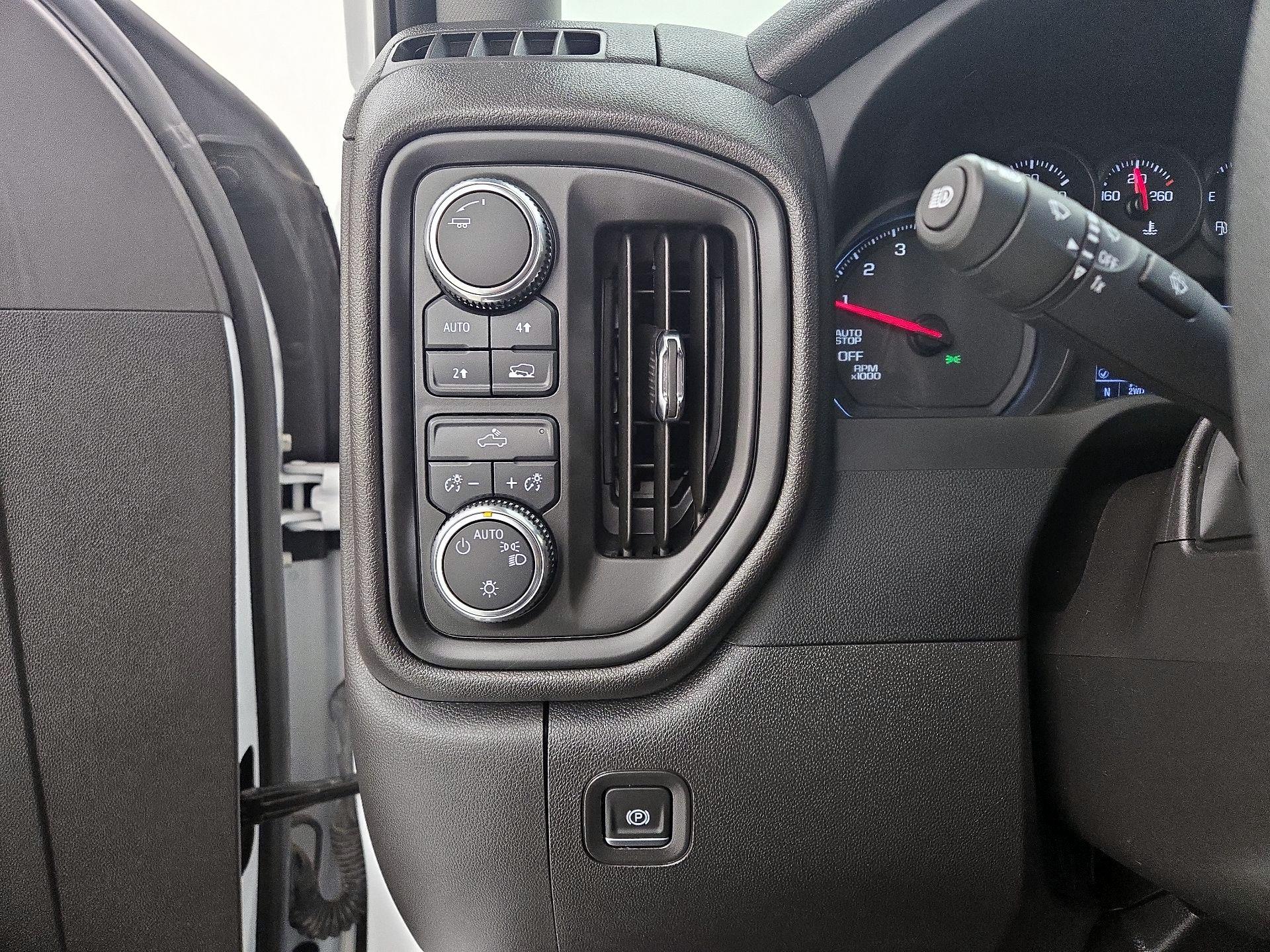 Thumbnail: 2024 GMC Sierra 1500 - 13