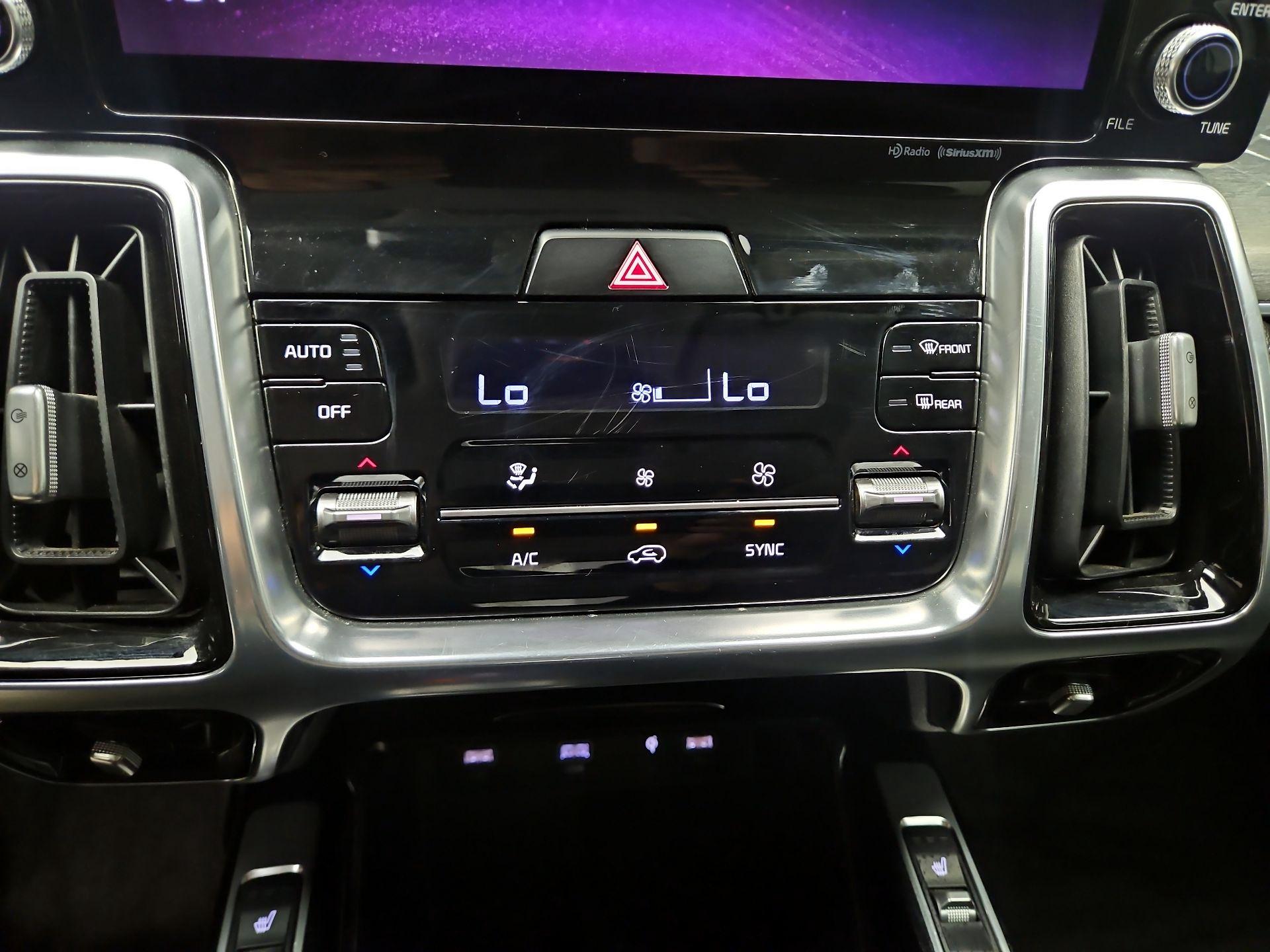 Thumbnail: 2021 Kia Sorento - 17