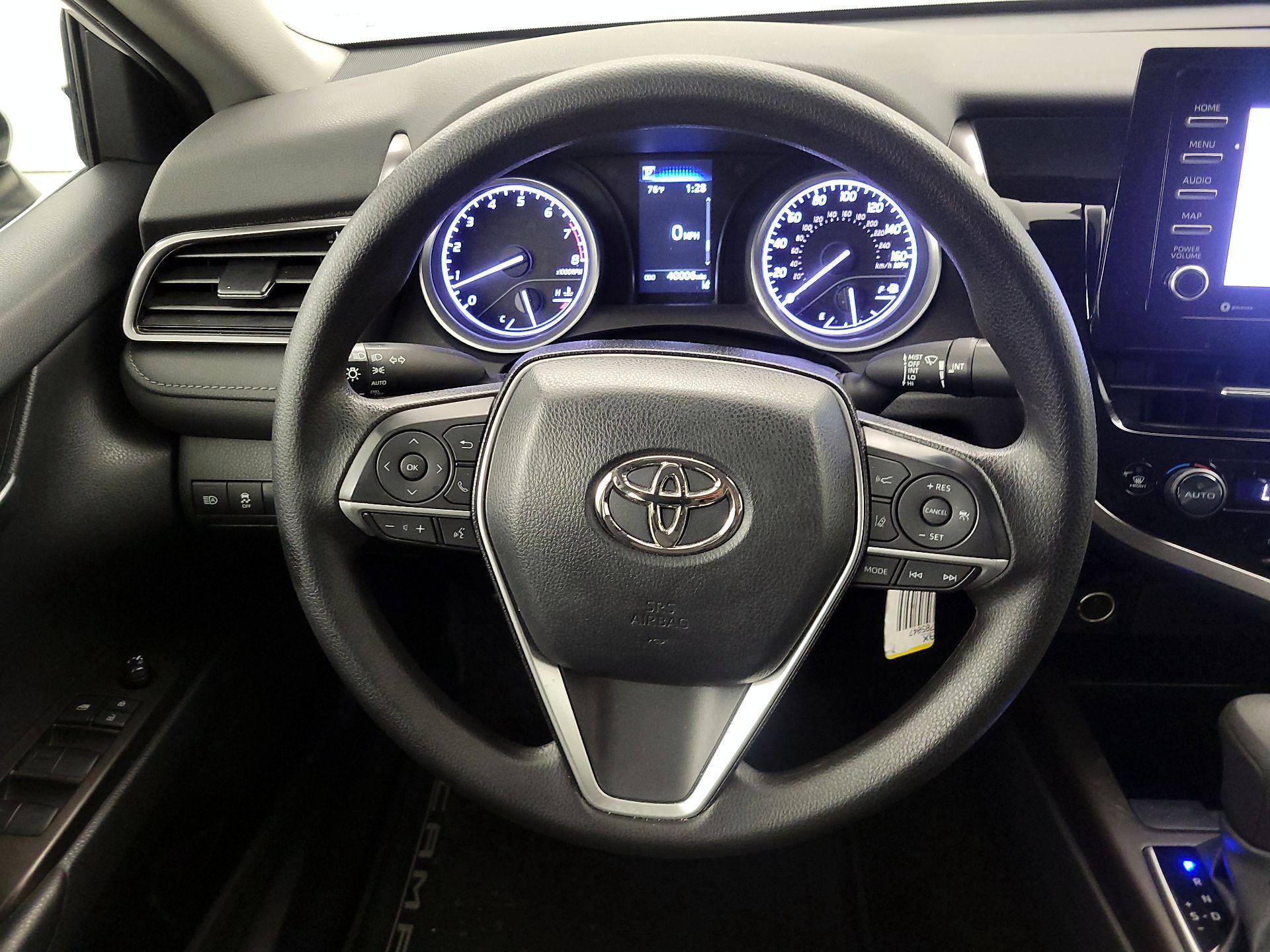 Thumbnail: 2023 Toyota Camry - 10