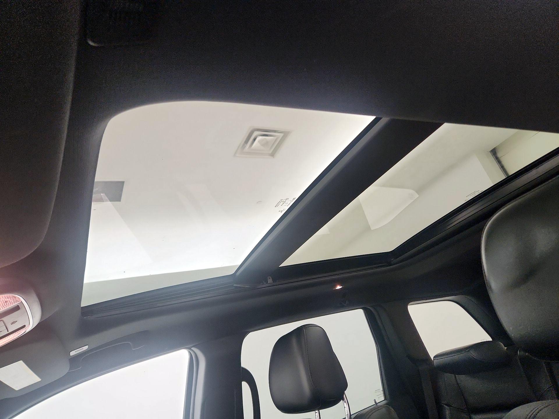 Thumbnail: 2022 Jeep Grand Cherokee - 20