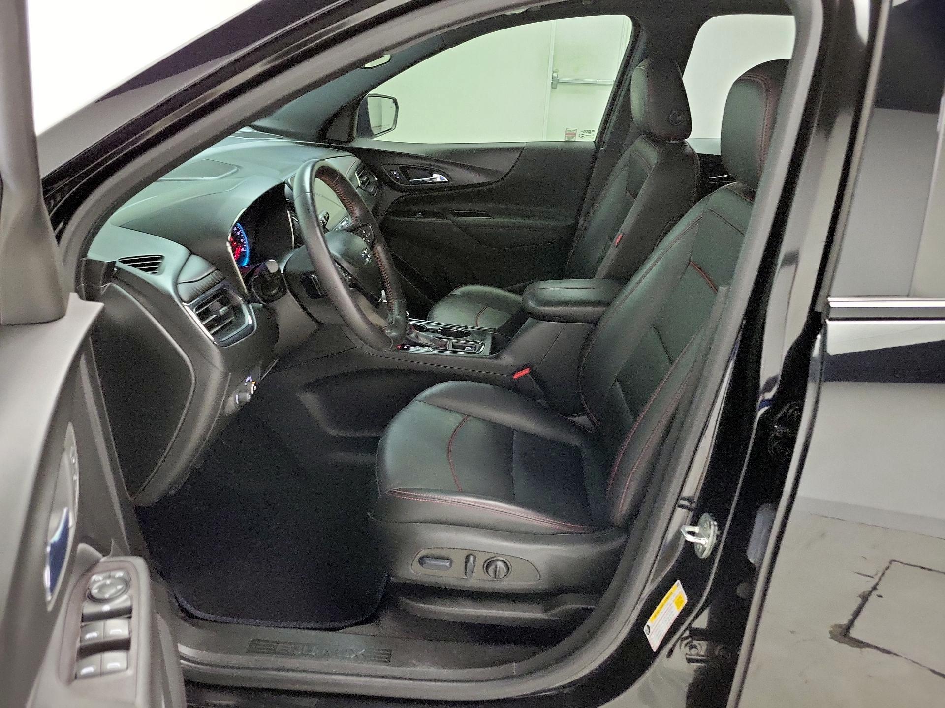 Thumbnail: 2022 Chevrolet Equinox - 11