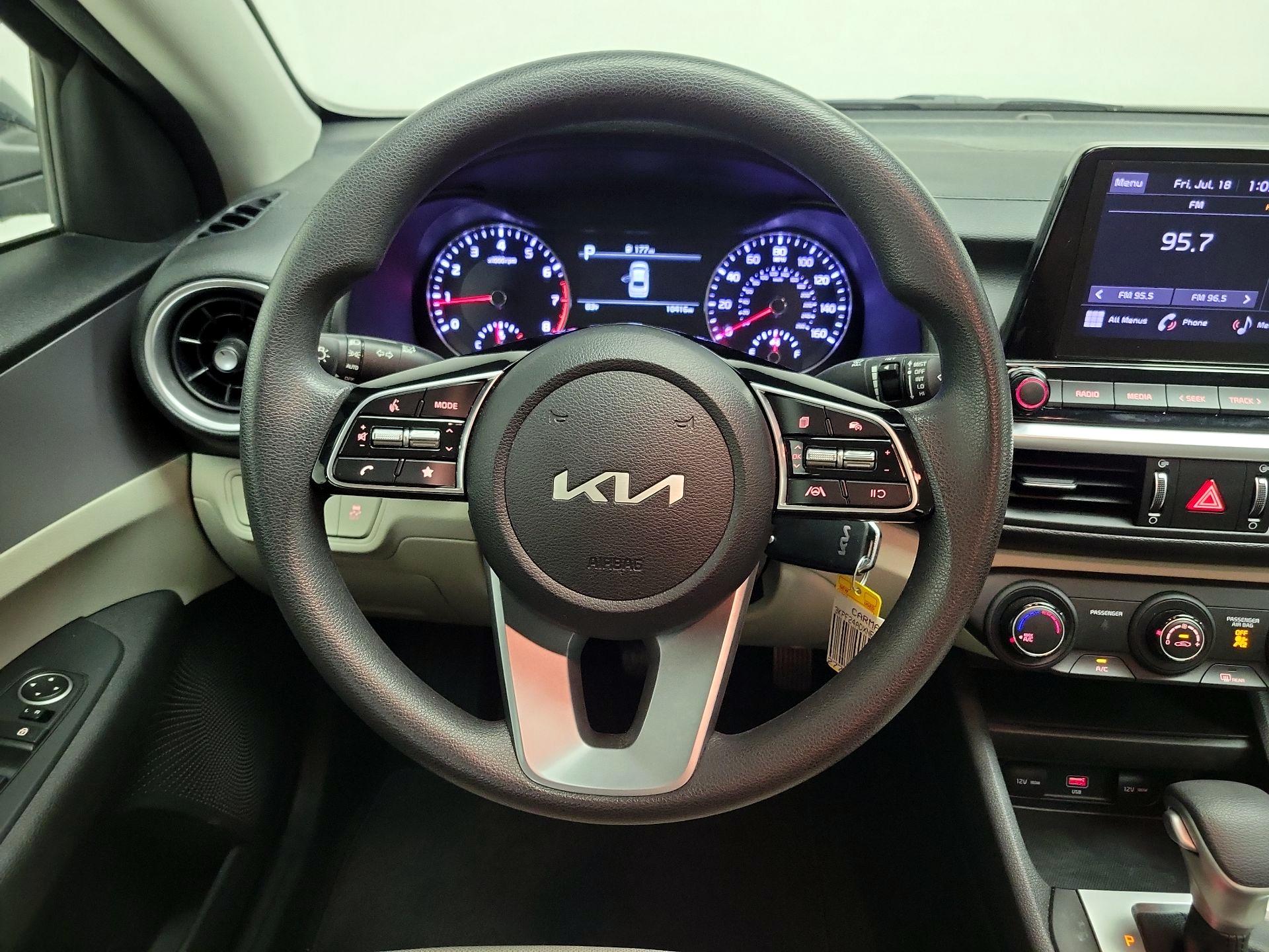 Thumbnail: 2022 Kia Forte - 10