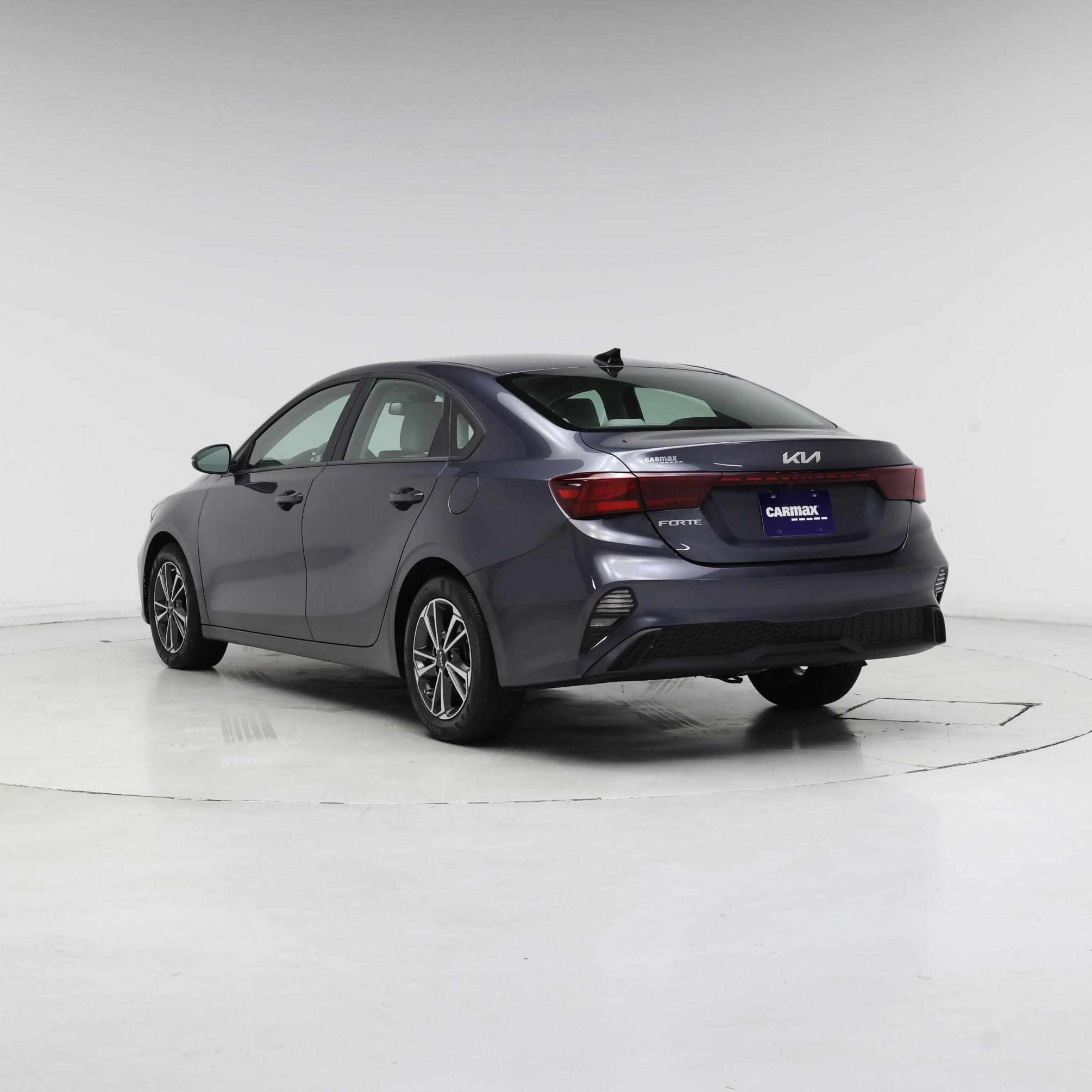Thumbnail: 2022 Kia Forte - 2