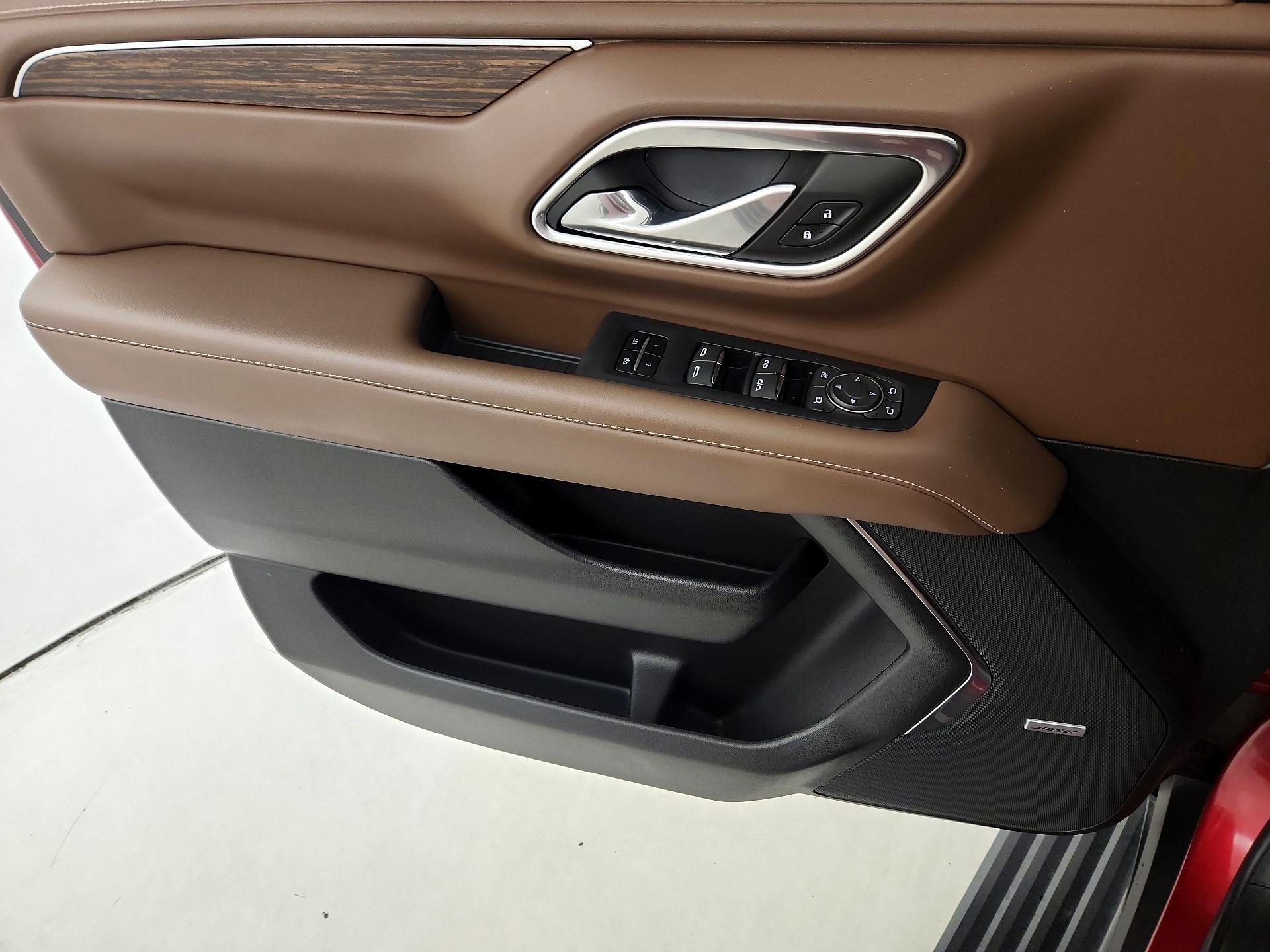 Thumbnail: 2024 Chevrolet Suburban - 12