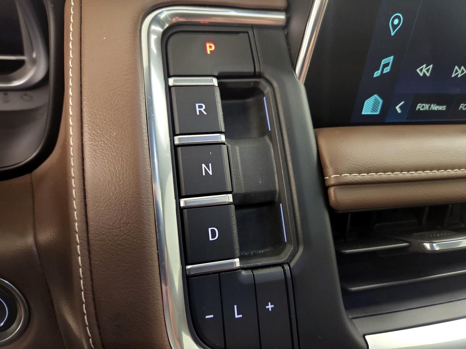Thumbnail: 2024 Chevrolet Suburban - 18