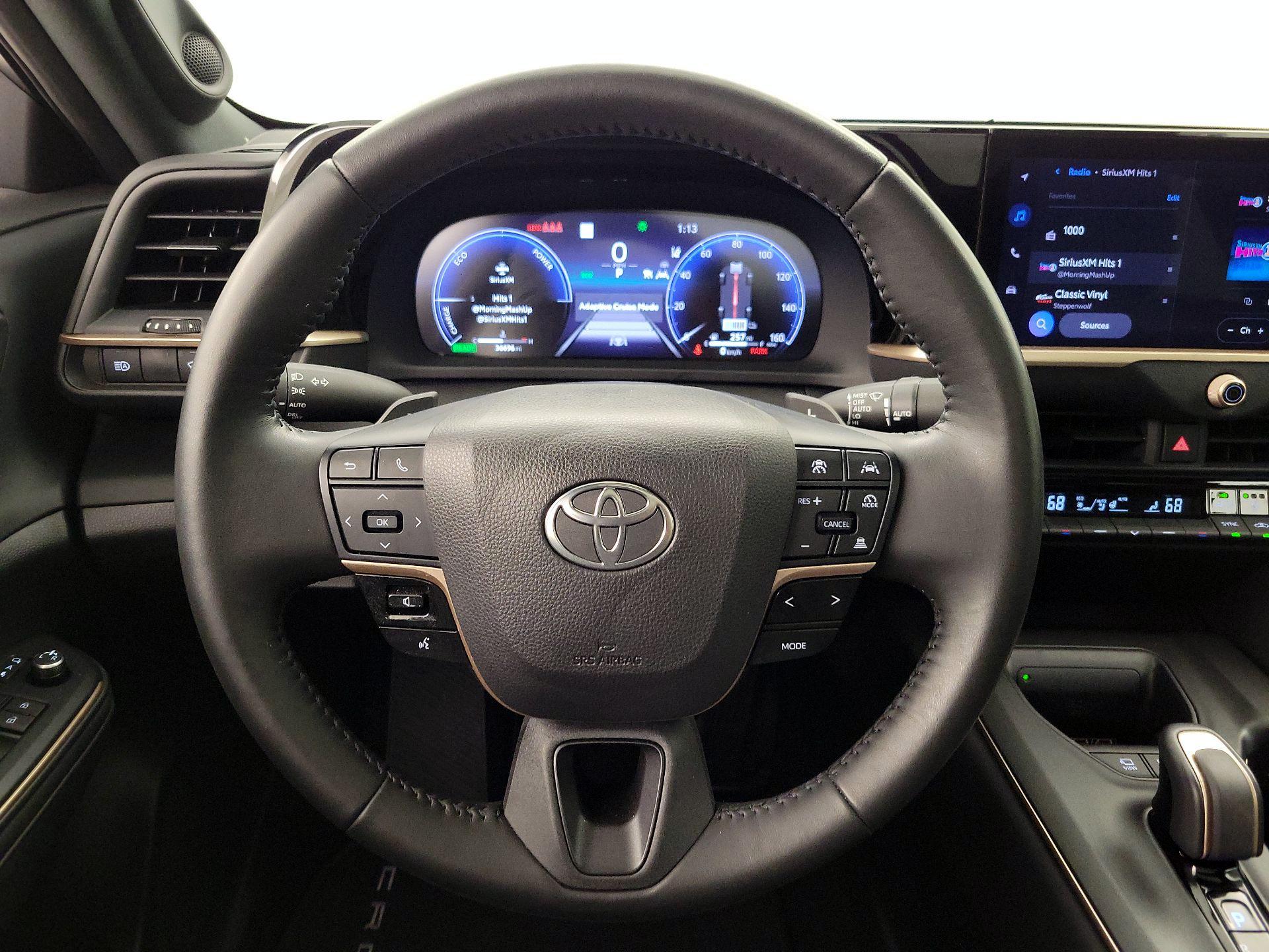 Thumbnail: 2023 Toyota Crown - 10