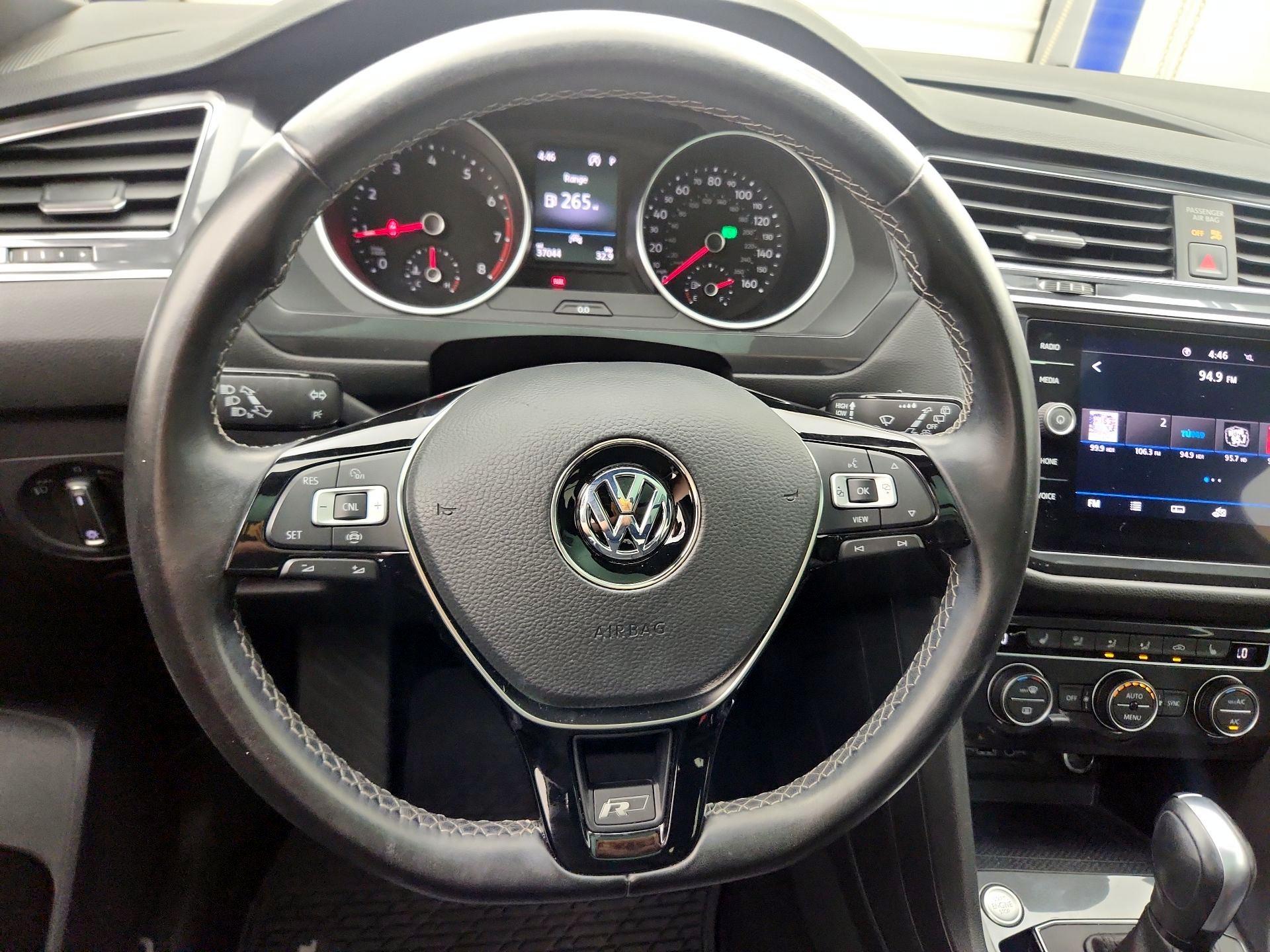Thumbnail: 2020 Volkswagen Tiguan - 10