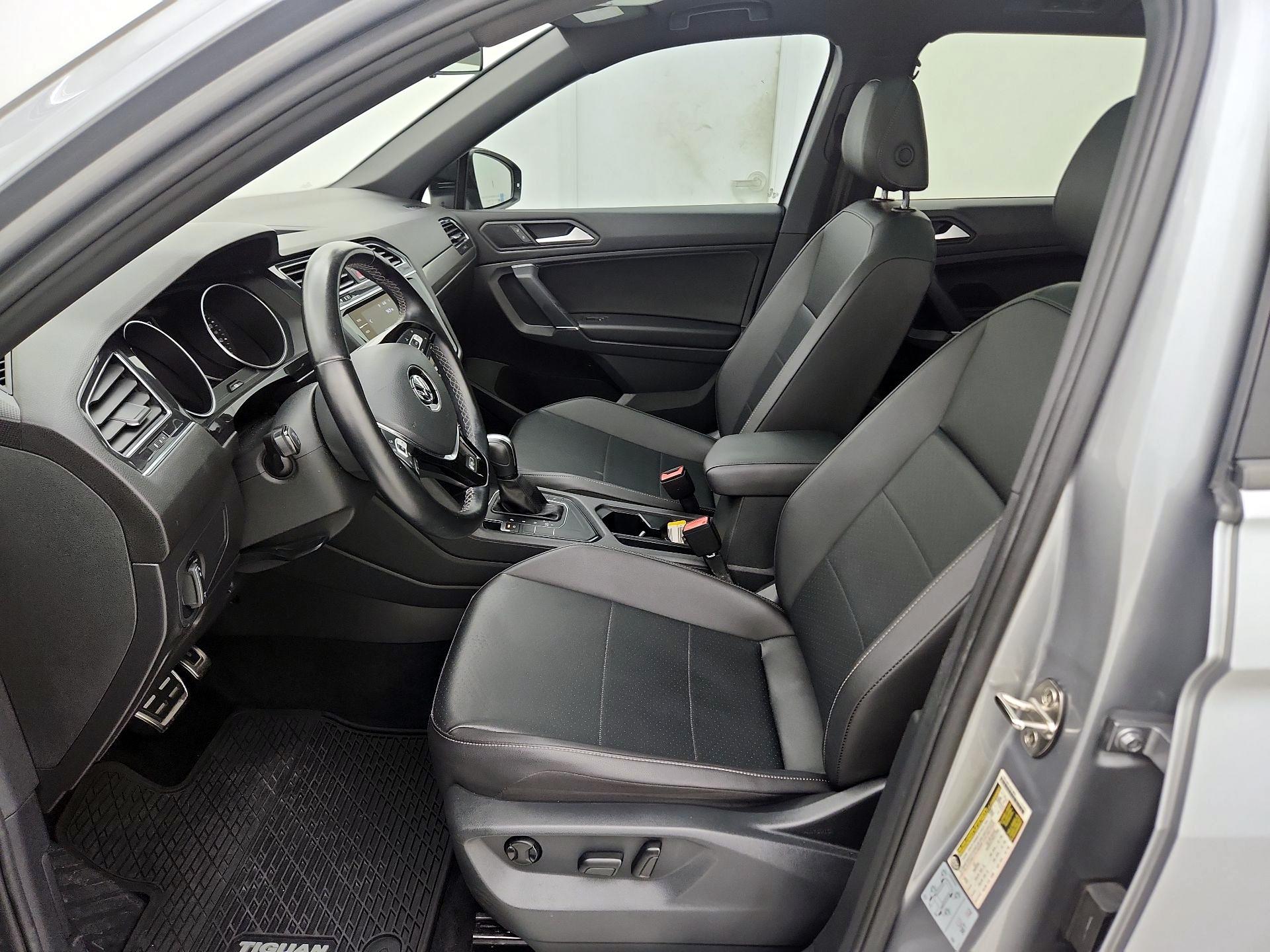 Thumbnail: 2020 Volkswagen Tiguan - 11