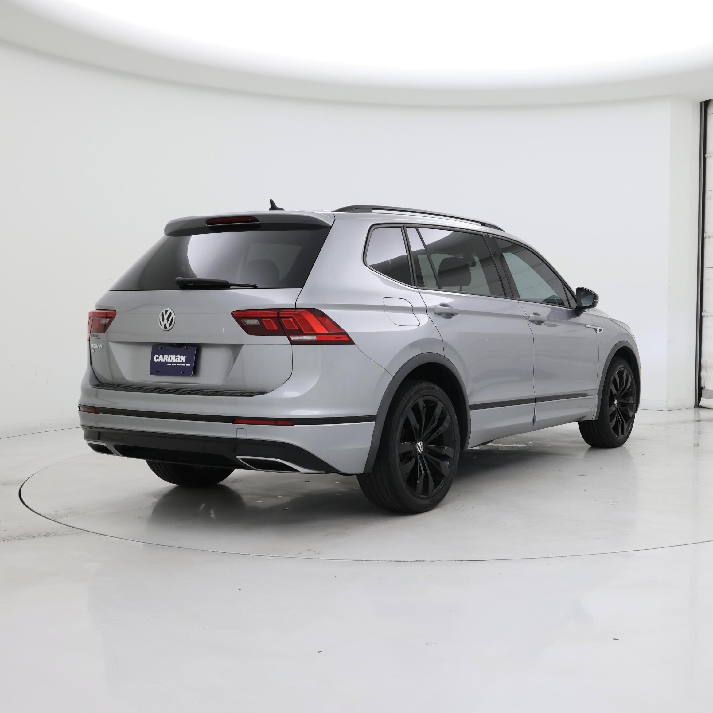 Thumbnail: 2020 Volkswagen Tiguan - 8