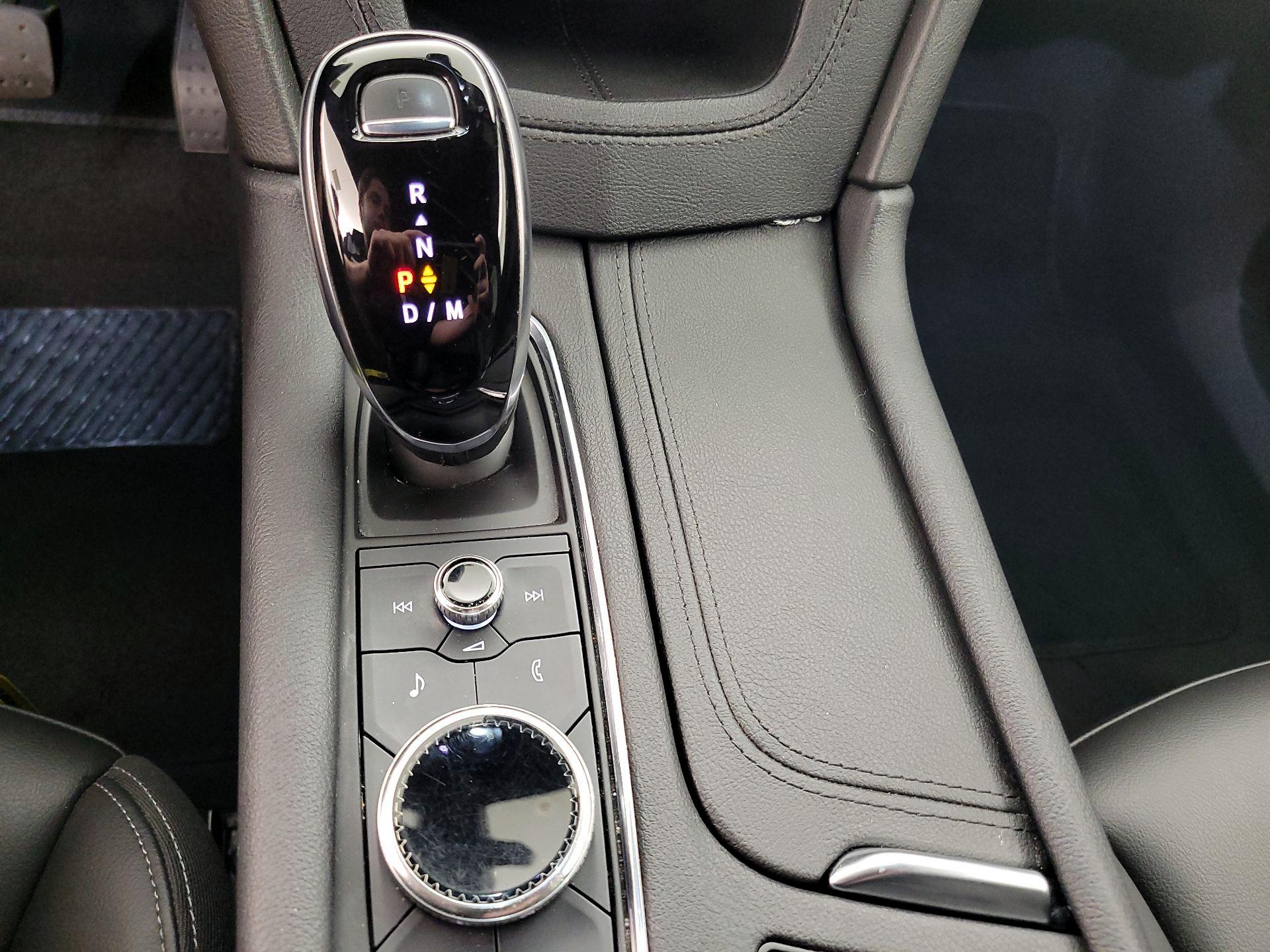 Thumbnail: 2022 Cadillac XT6 - 17