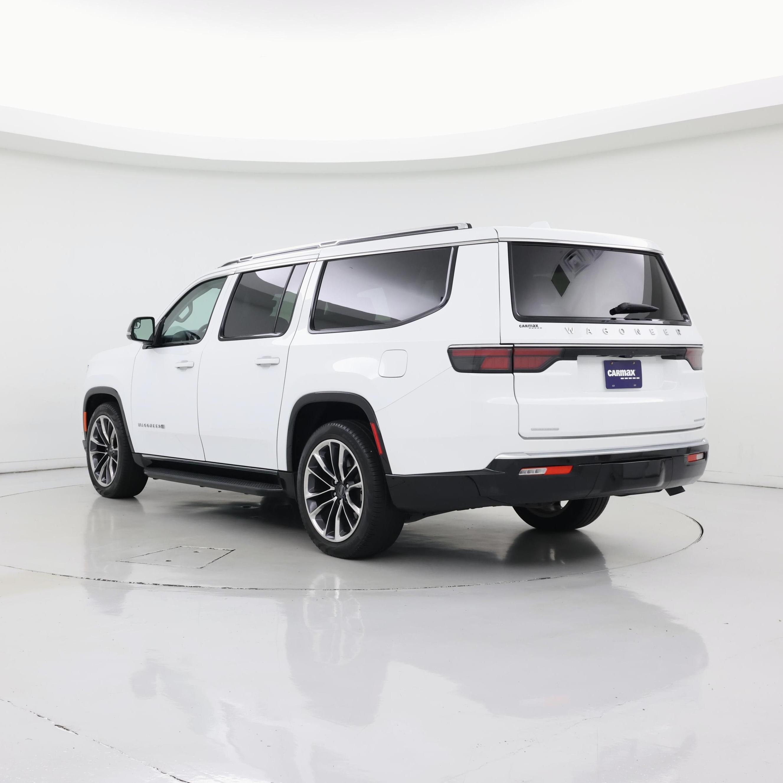 Thumbnail: 2023 Jeep Wagoneer - 2