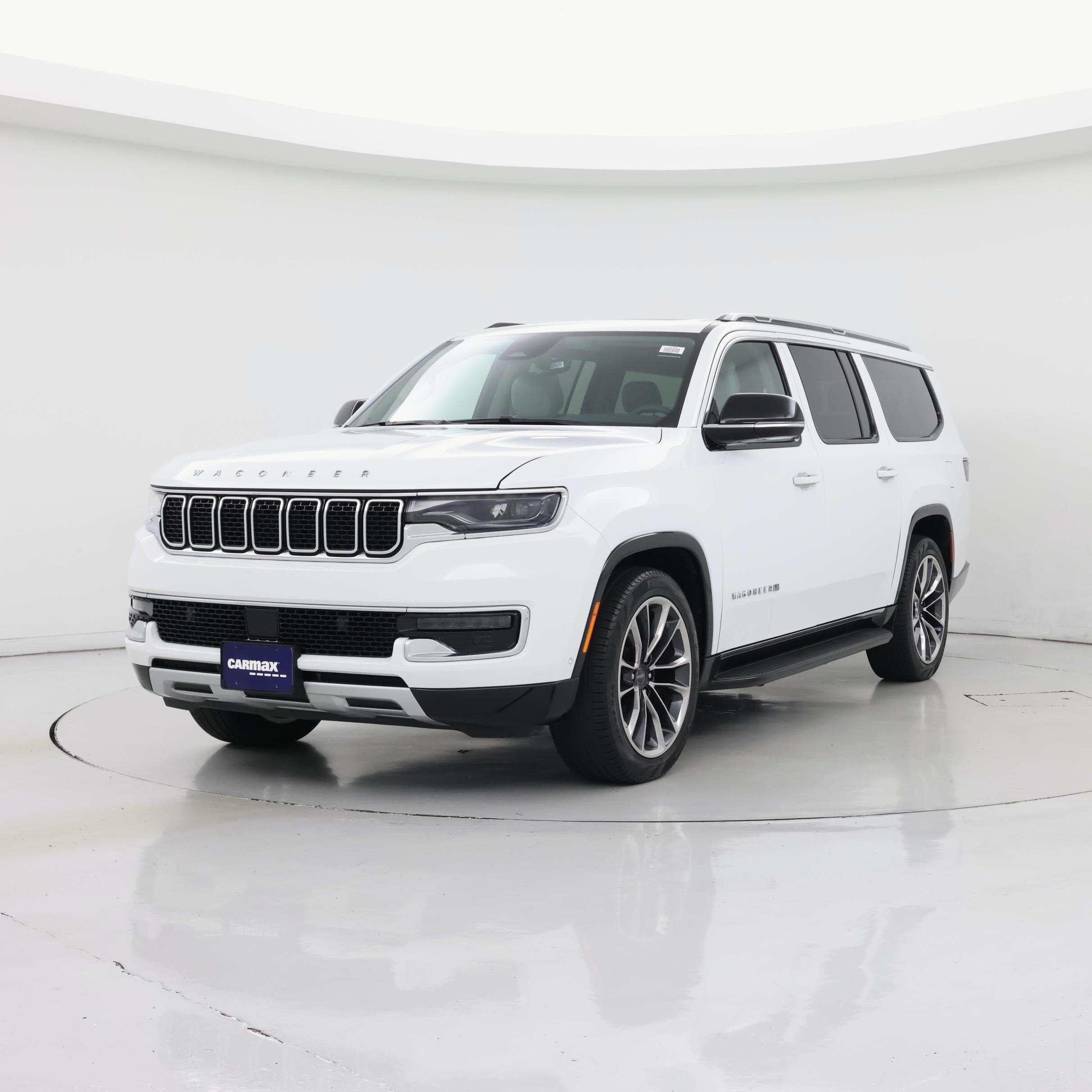 Thumbnail: 2023 Jeep Wagoneer - 4