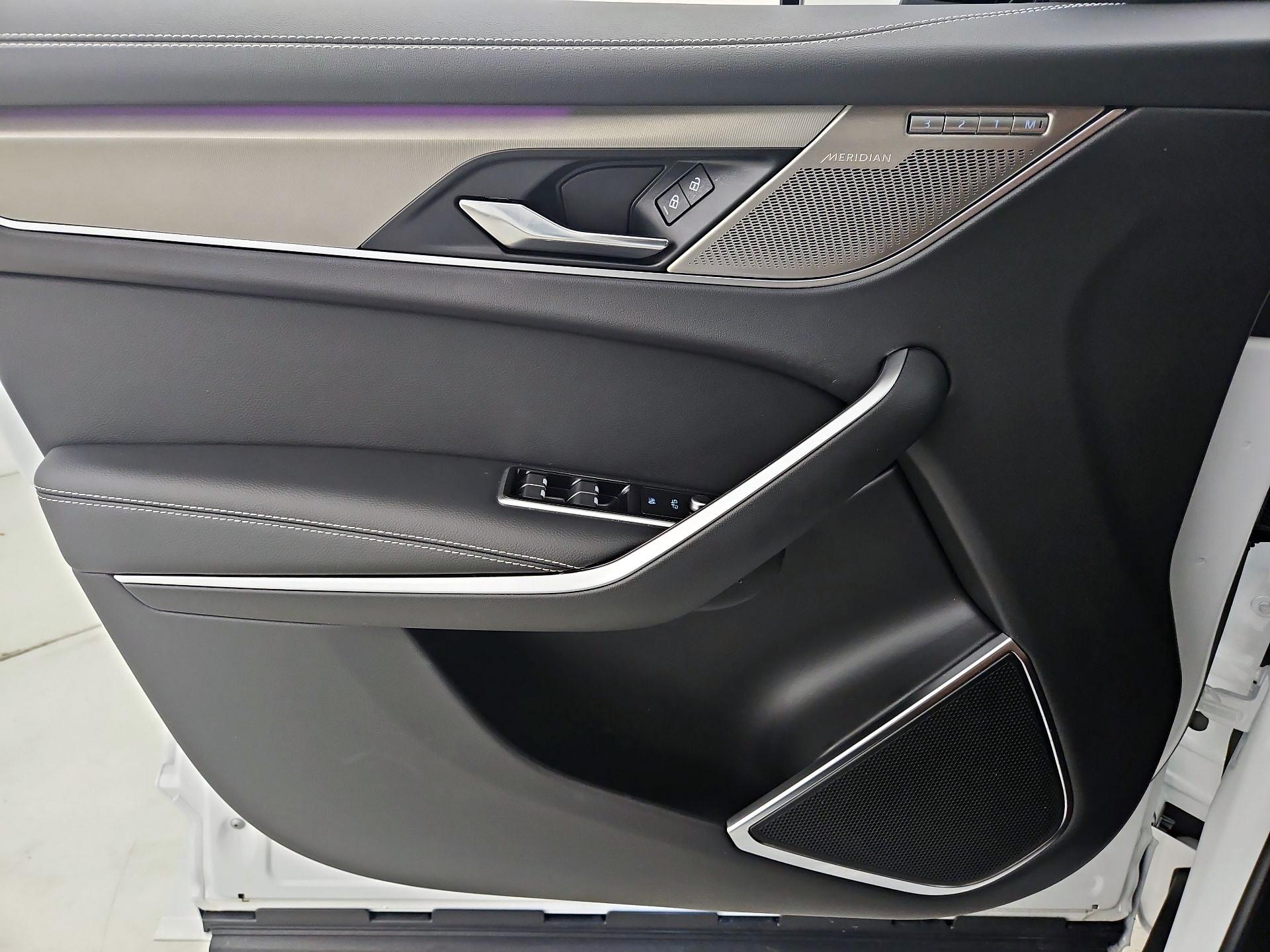 Thumbnail: 2026 Jaguar F-Pace - 12
