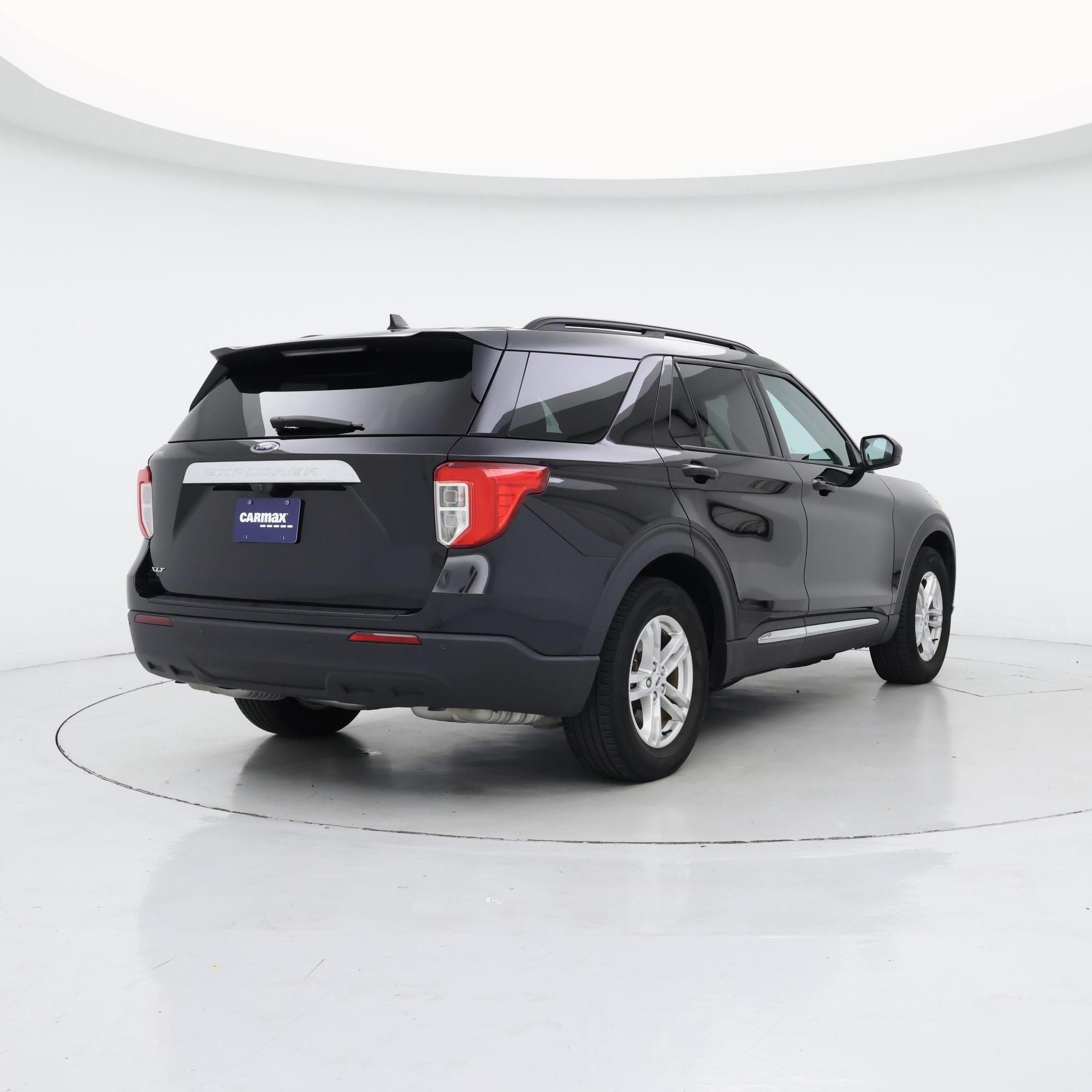 Thumbnail: 2023 Ford Explorer - 8
