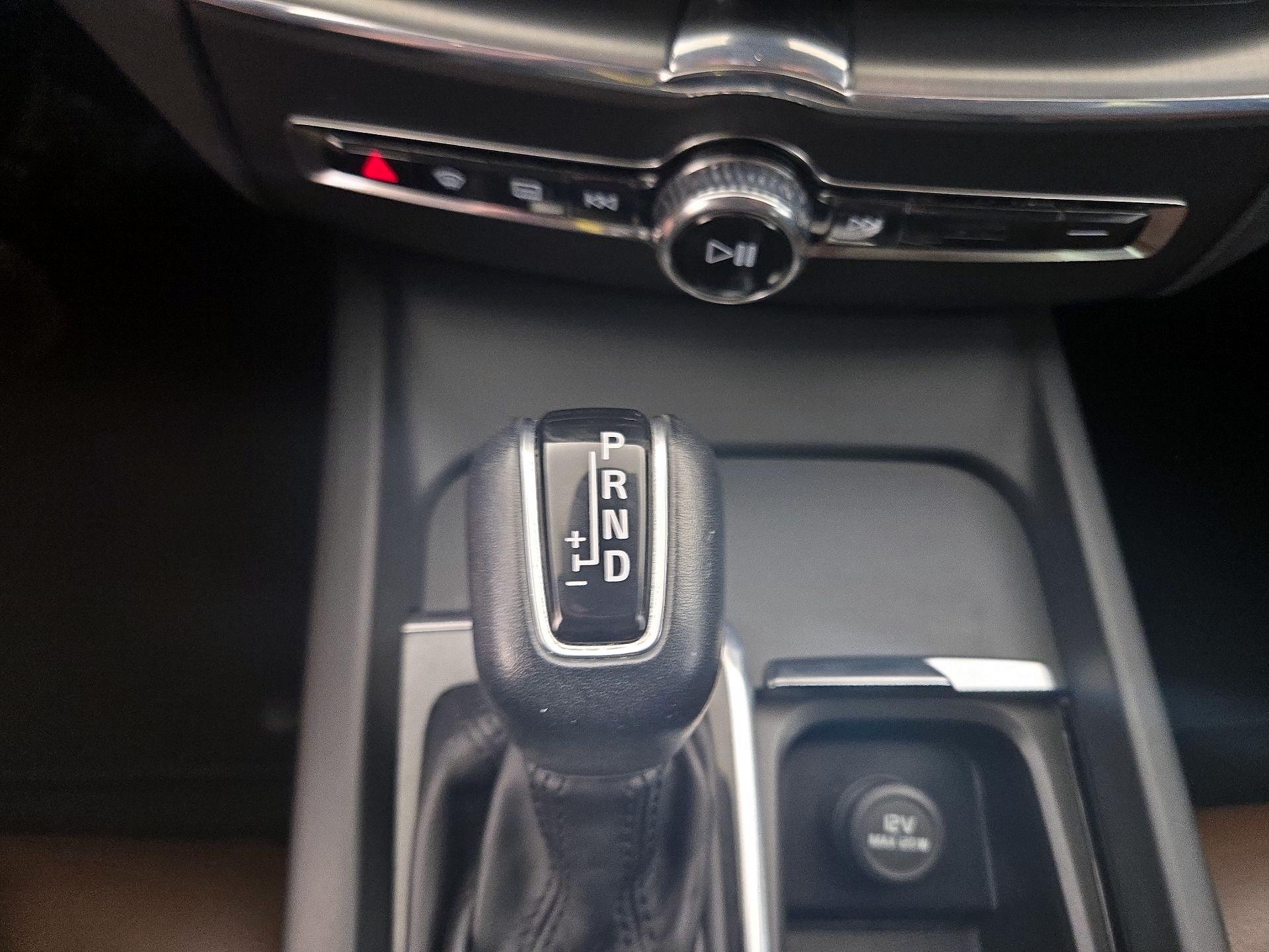 Thumbnail: 2019 Volvo XC60 - 18